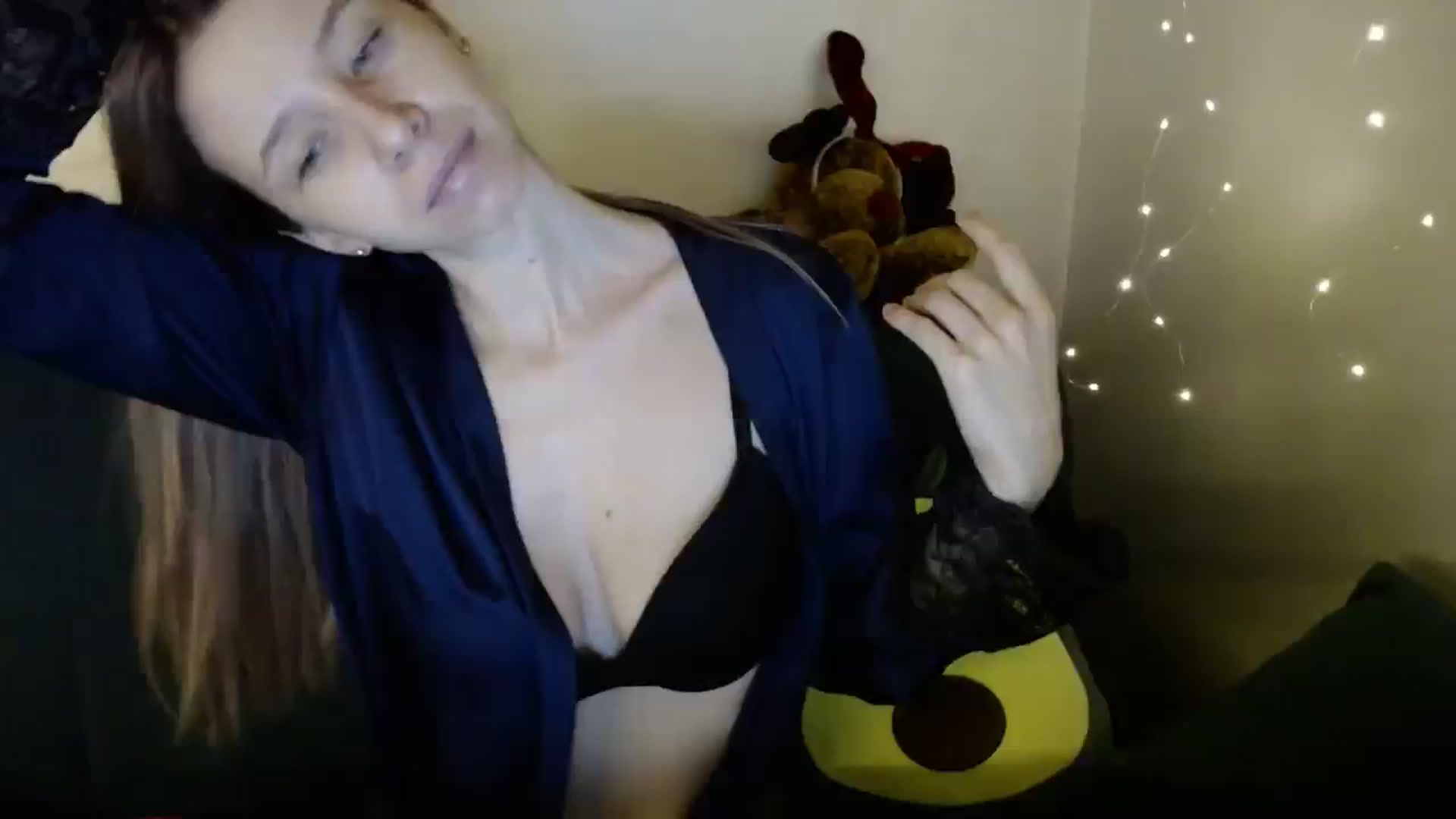 Gallery image thumbnail from Monika_lucci's myfreecams stream on, 02/02/2026, 18:21 image 9 of 20