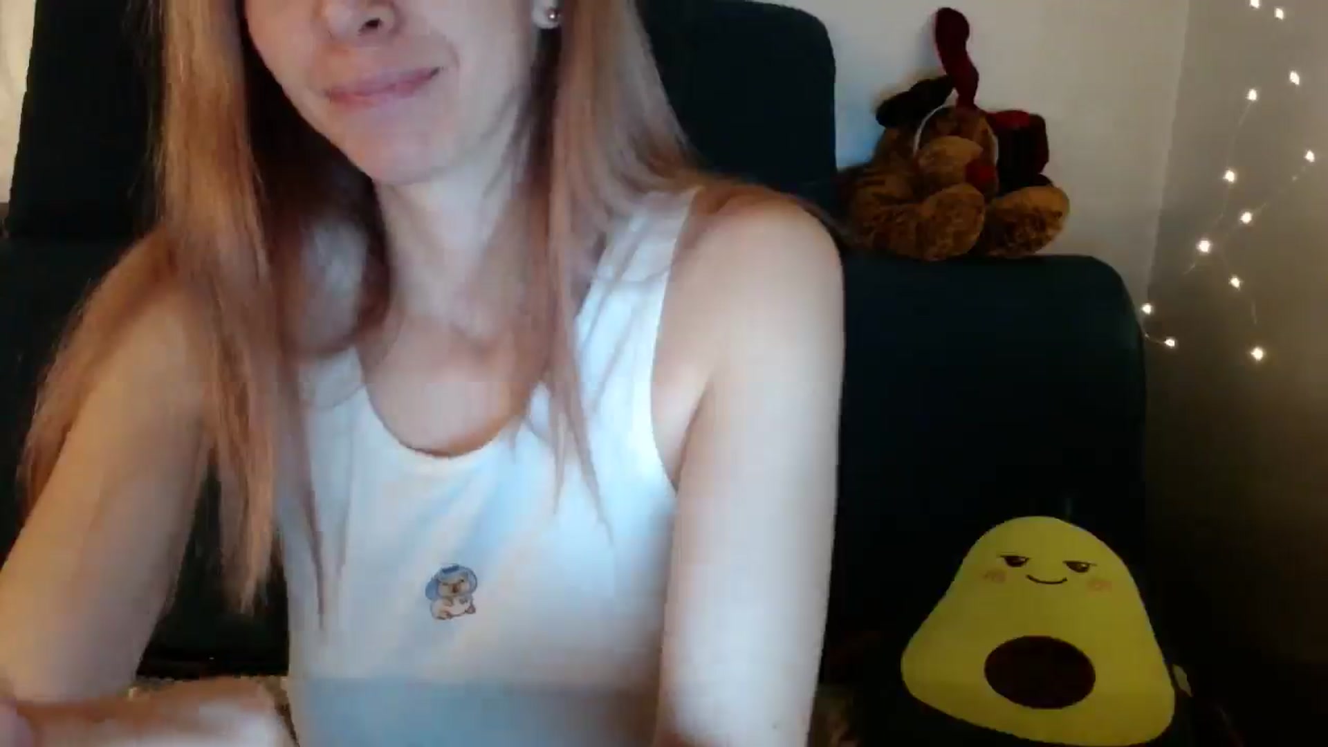 Gallery image thumbnail from Monika_lucci's myfreecams stream on, 02/04/2026, 19:03 image 7 of 20