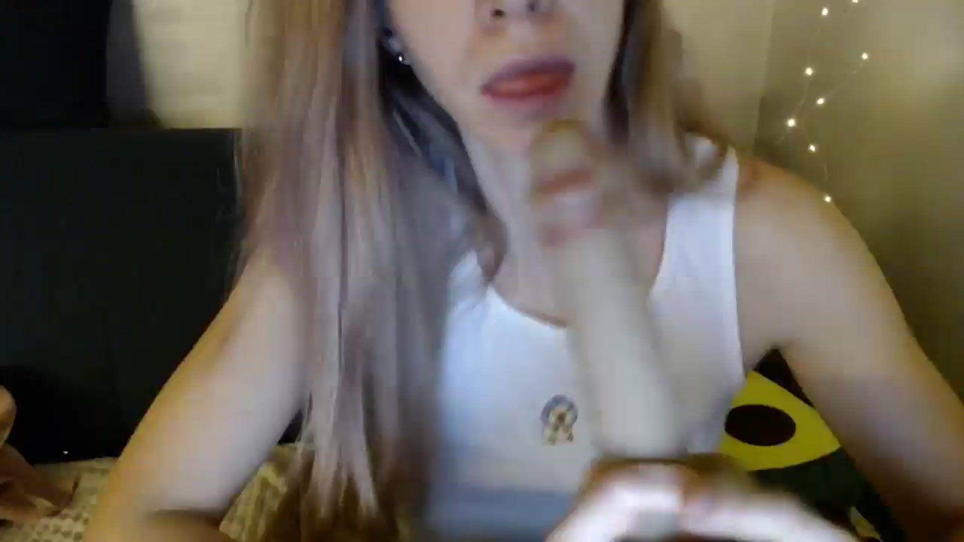 Gallery image thumbnail from Monika_lucci's myfreecams stream on, 02/05/2026, 18:36 image 15 of 20
