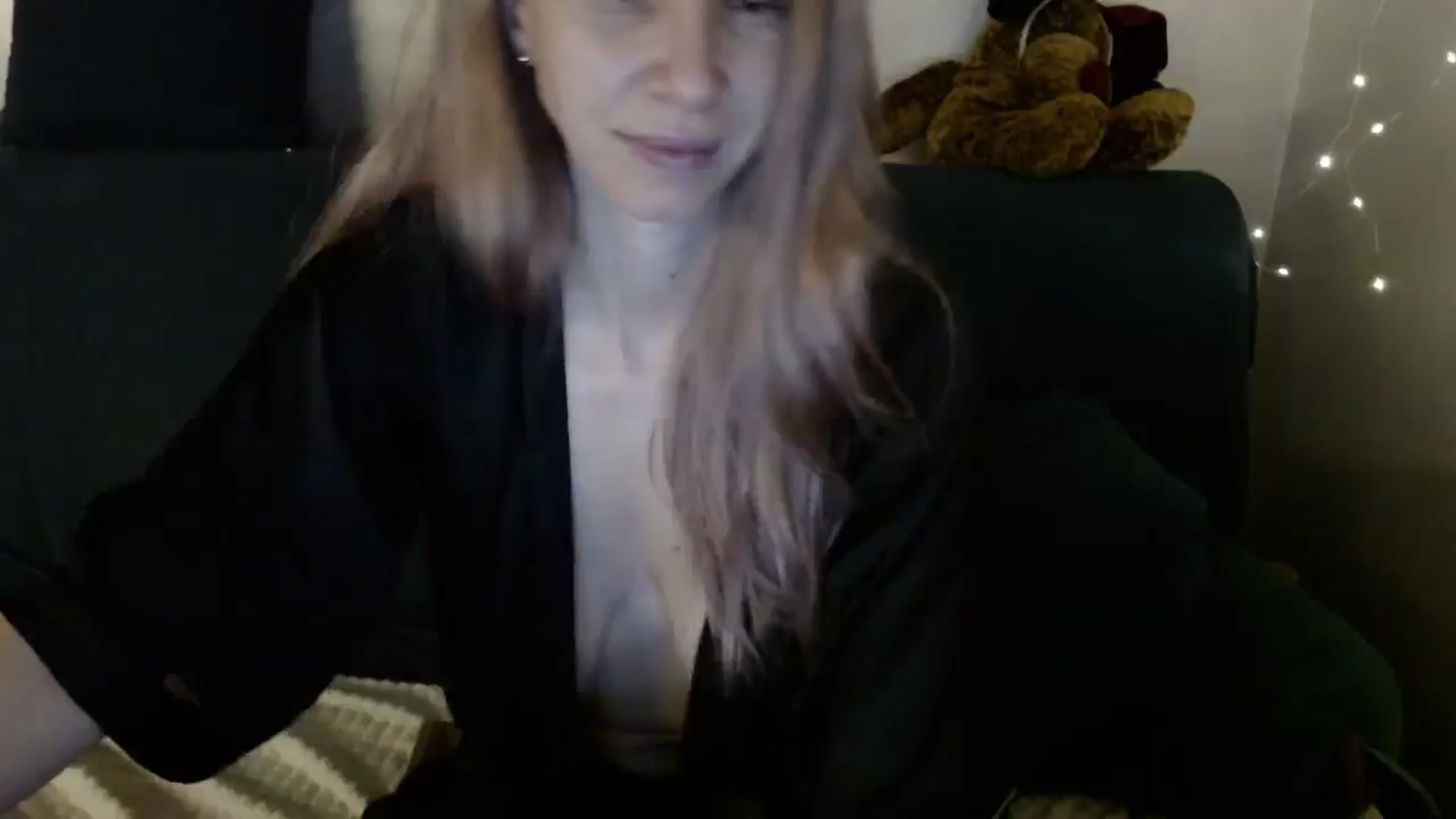 Gallery image thumbnail from Monika_lucci's myfreecams stream on, 02/07/2026, 19:32 image 17 of 20
