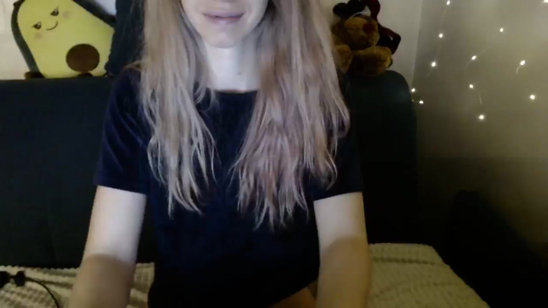 Gallery image thumbnail from Monika_lucci's myfreecams stream on, 02/15/2026, 22:04 image 4 of 20