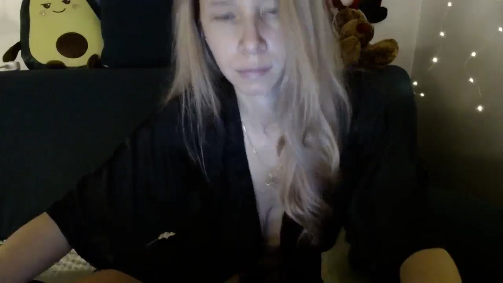 Gallery image thumbnail from Monika_lucci's myfreecams stream on, 02/21/2026, 20:17 image 10 of 20