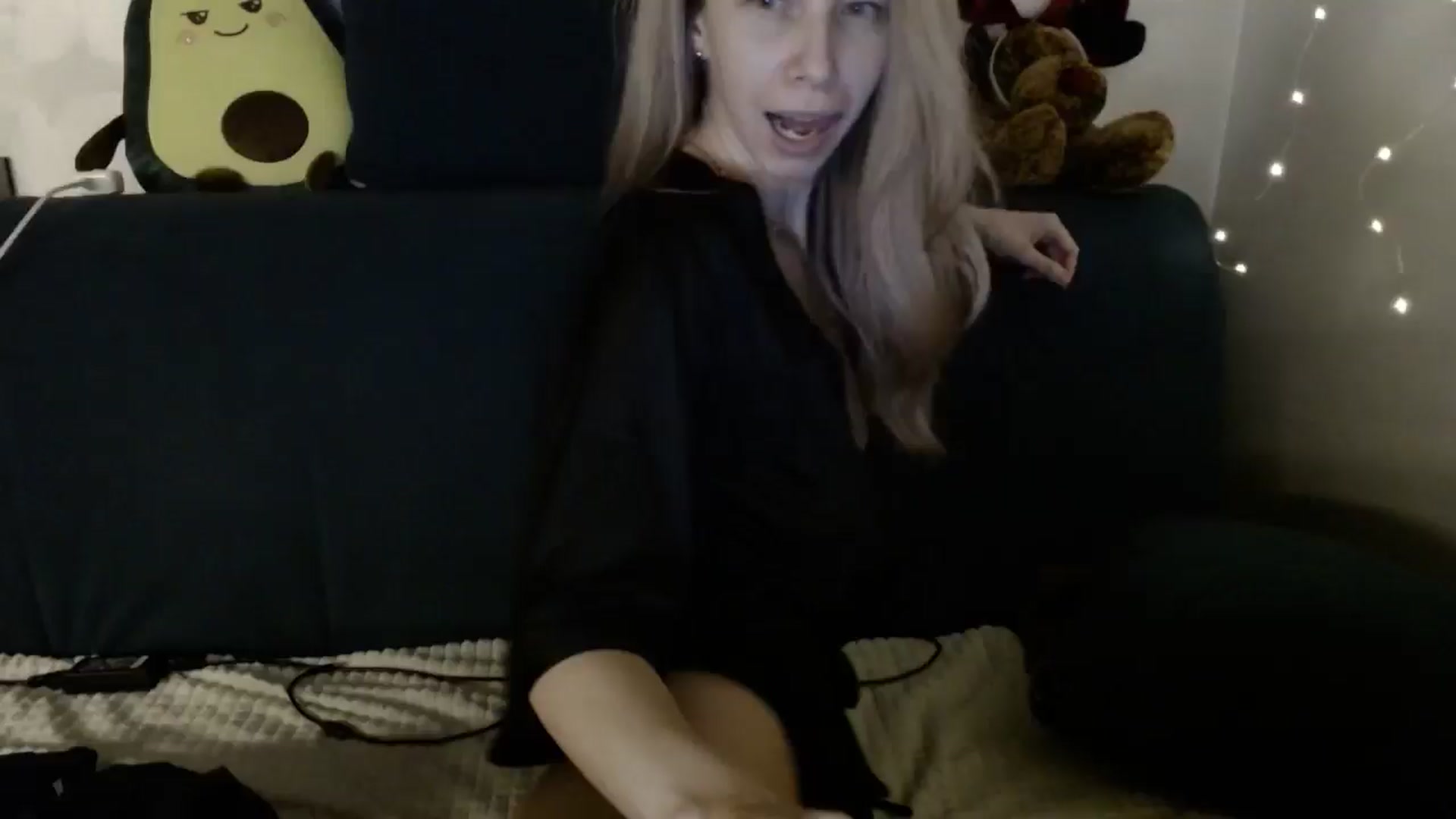 Gallery image thumbnail from Monika_lucci's myfreecams stream on, 02/21/2026, 20:17 image 3 of 20
