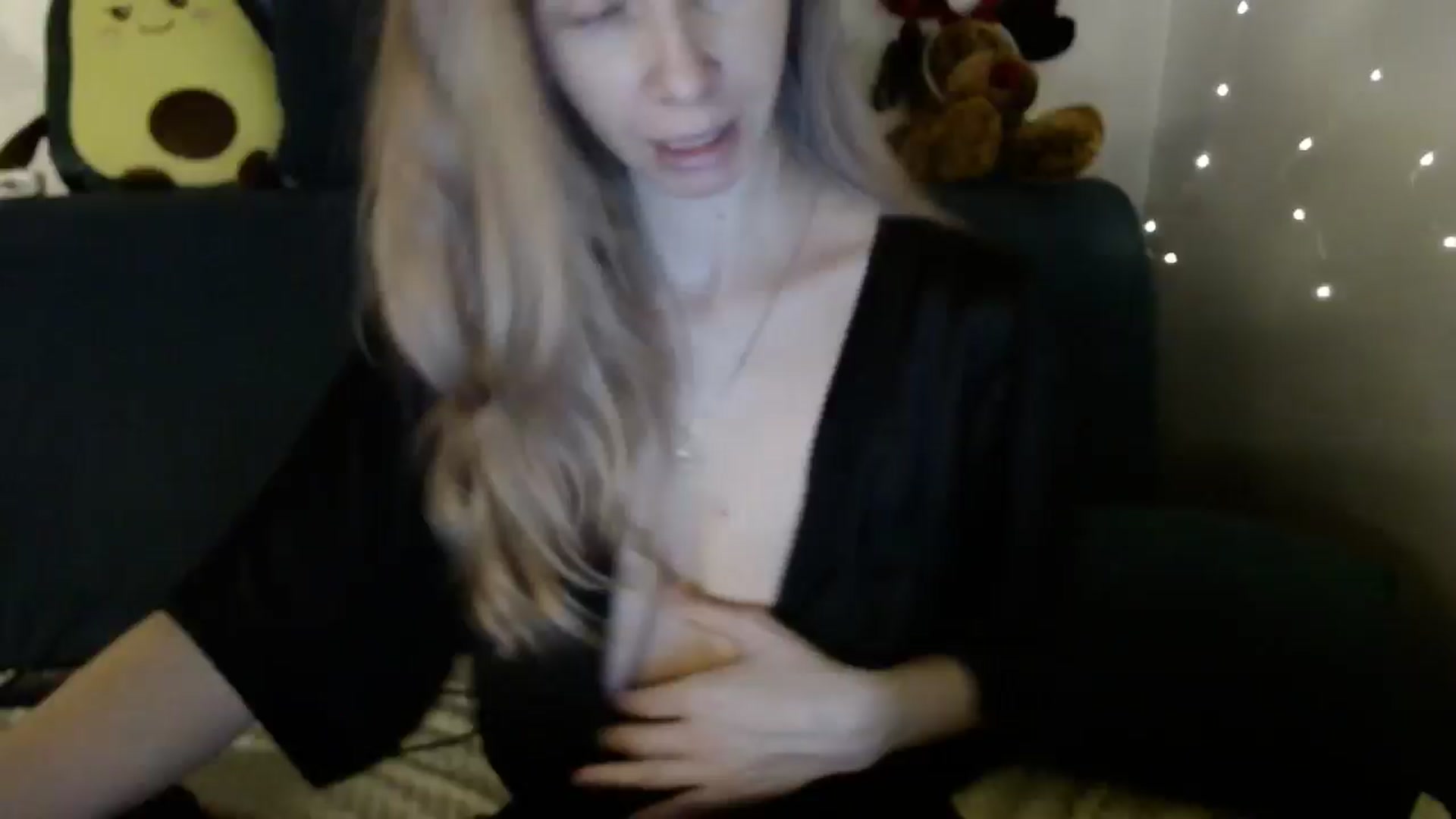 Gallery image thumbnail from Monika_lucci's myfreecams stream on, 02/21/2026, 20:17 image 17 of 20