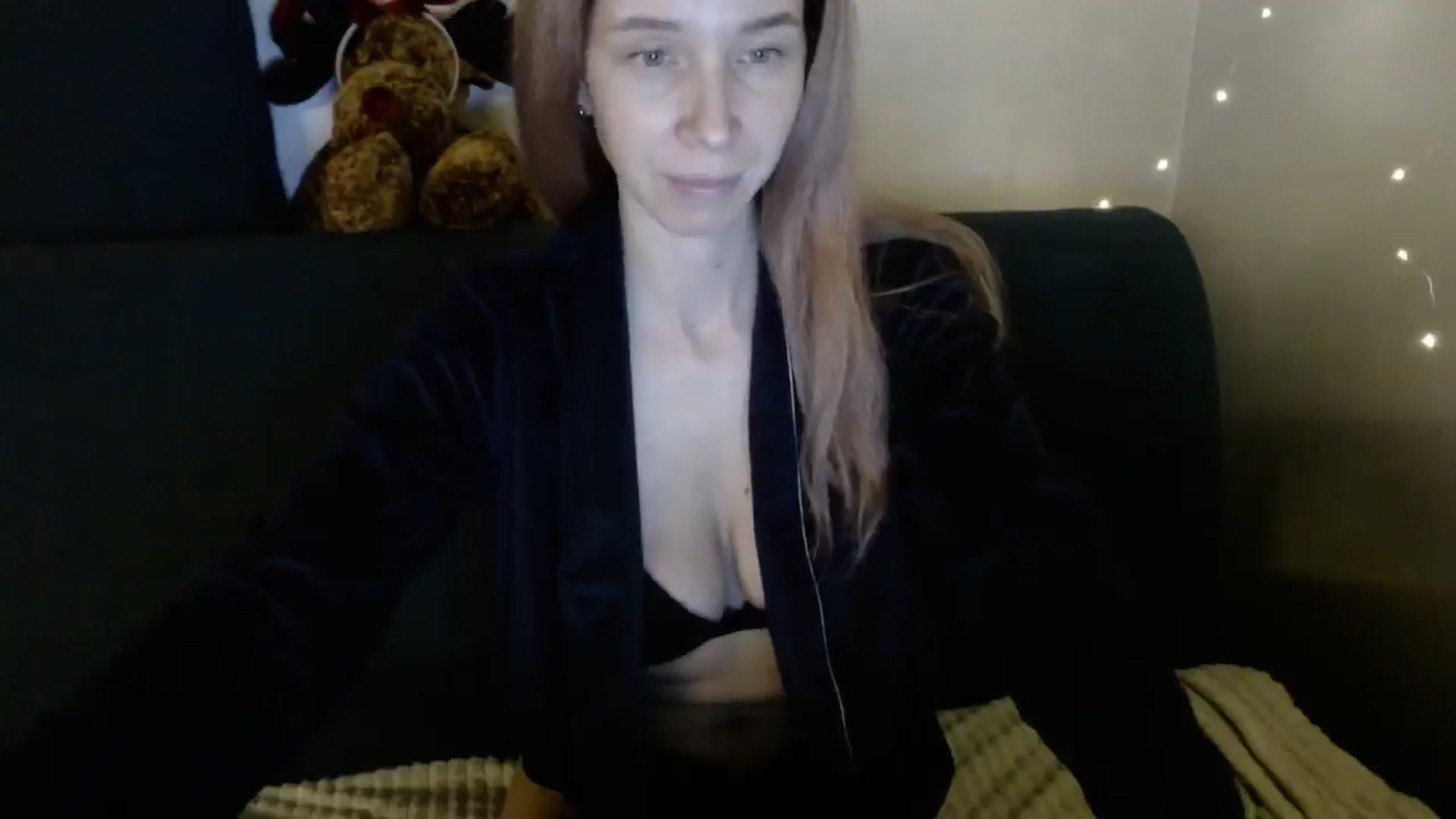 Gallery image thumbnail from Monika_lucci's myfreecams stream on, 03/10/2026, 18:29 image 2 of 20