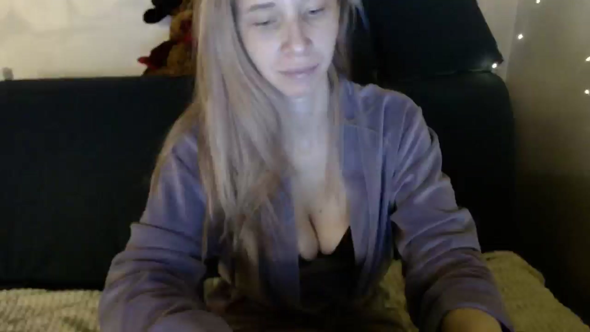 Gallery image thumbnail from Monika_lucci's myfreecams stream on, 03/19/2026, 18:56 image 16 of 20