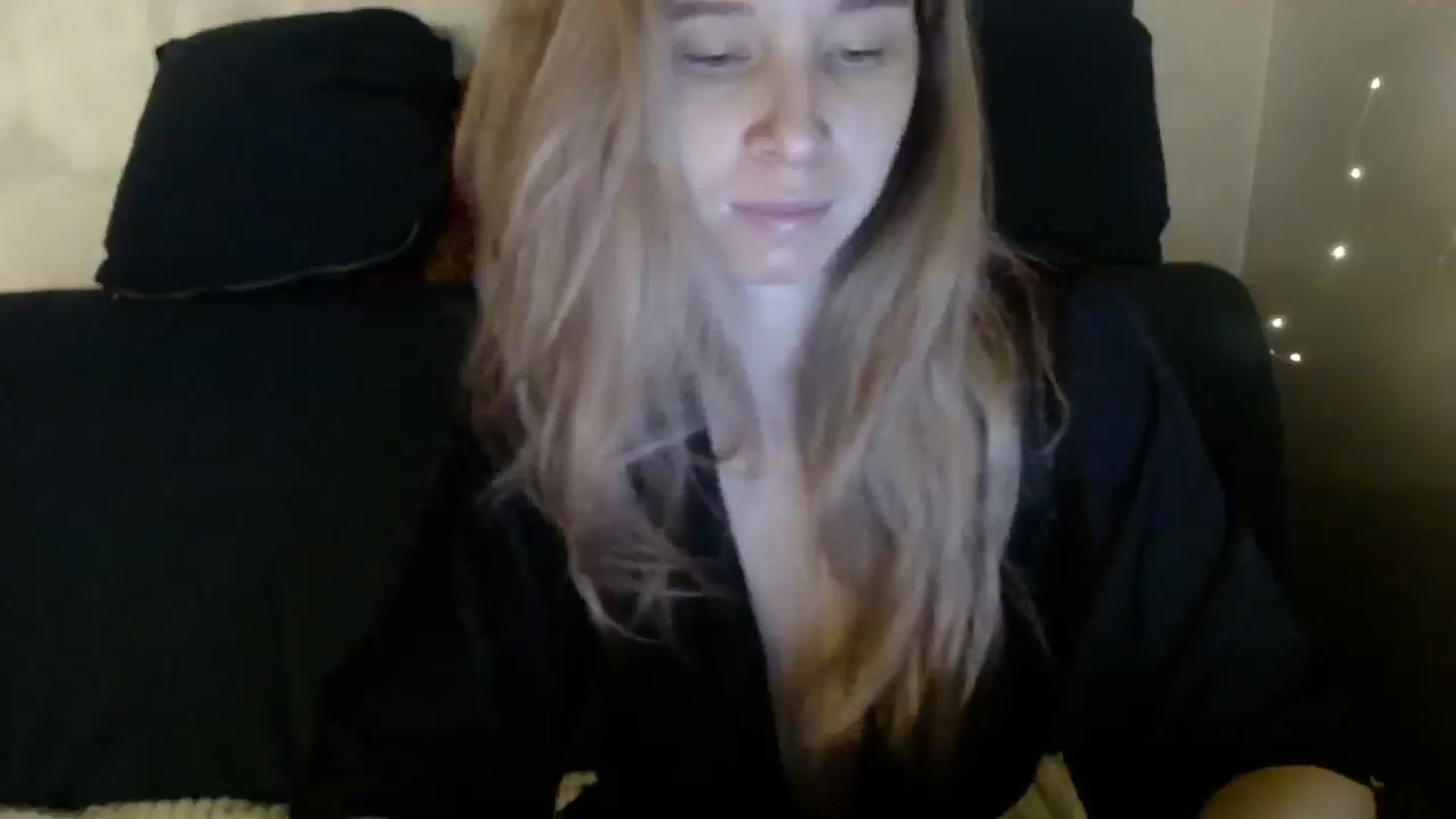 Gallery image thumbnail from Monika_lucci's myfreecams stream on, 03/23/2026, 17:27 image 5 of 20