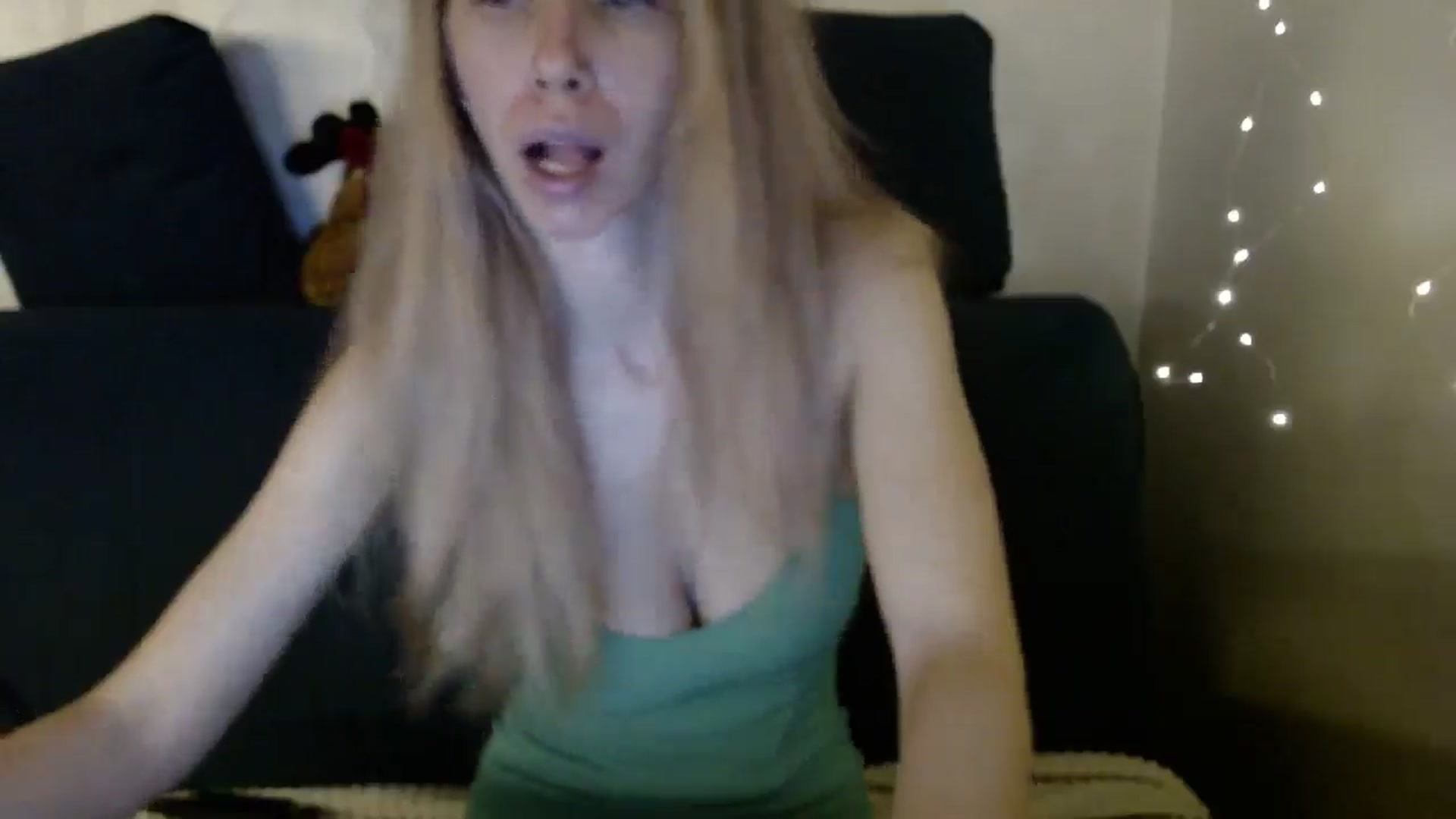 Gallery image thumbnail from Monika_lucci's myfreecams stream on, 04/20/2026, 17:12 image 19 of 20