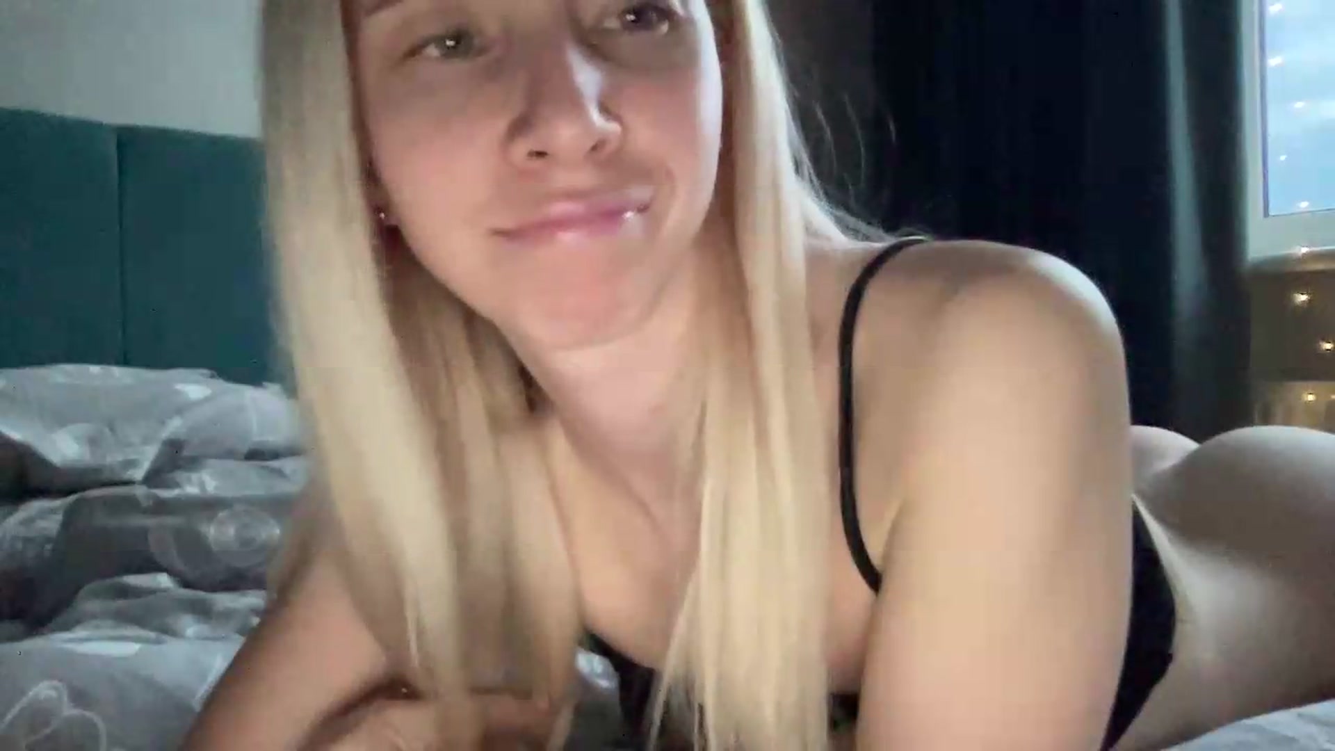 Gallery image thumbnail from Monika_lucci's myfreecams stream on, 05/14/2026, 17:35 image 19 of 20
