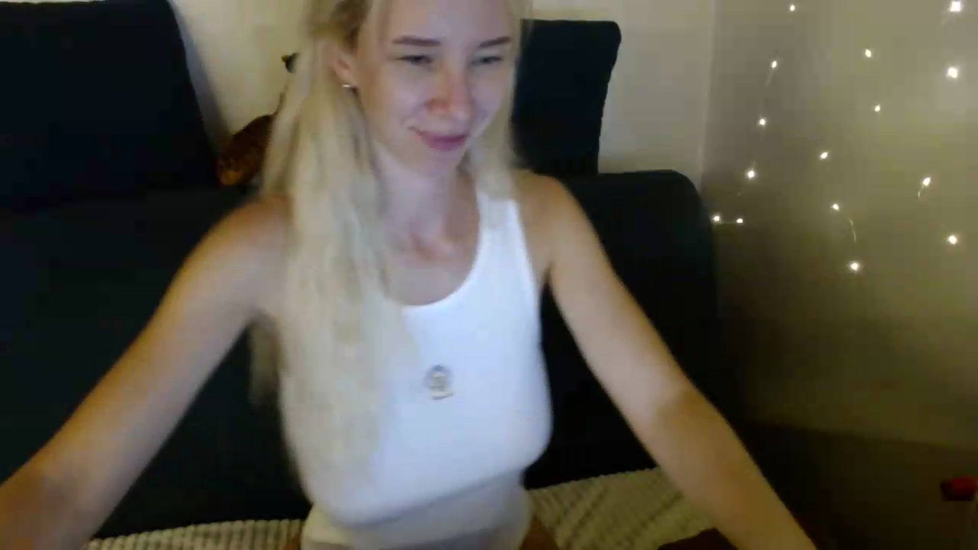 Gallery image thumbnail from Monika_lucci's myfreecams stream on, 08/25/2026, 17:53 image 5 of 20