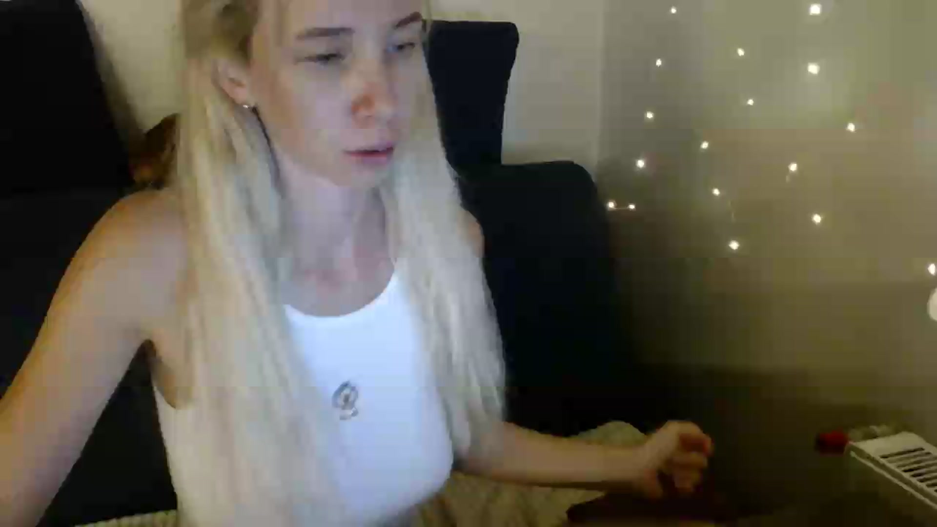 Gallery image thumbnail from Monika_lucci's myfreecams stream on, 08/25/2026, 17:53 image 1 of 20