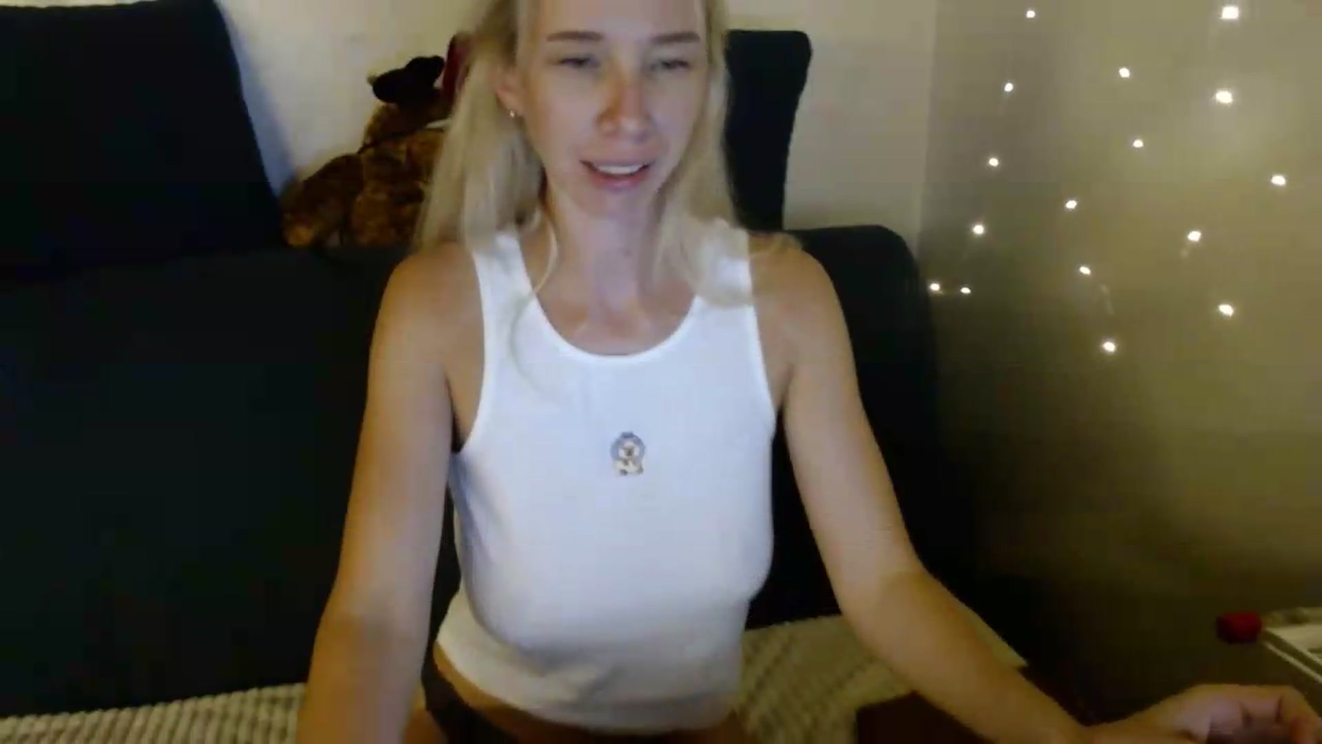 Gallery image thumbnail from Monika_lucci's myfreecams stream on, 08/25/2026, 17:53 image 7 of 20