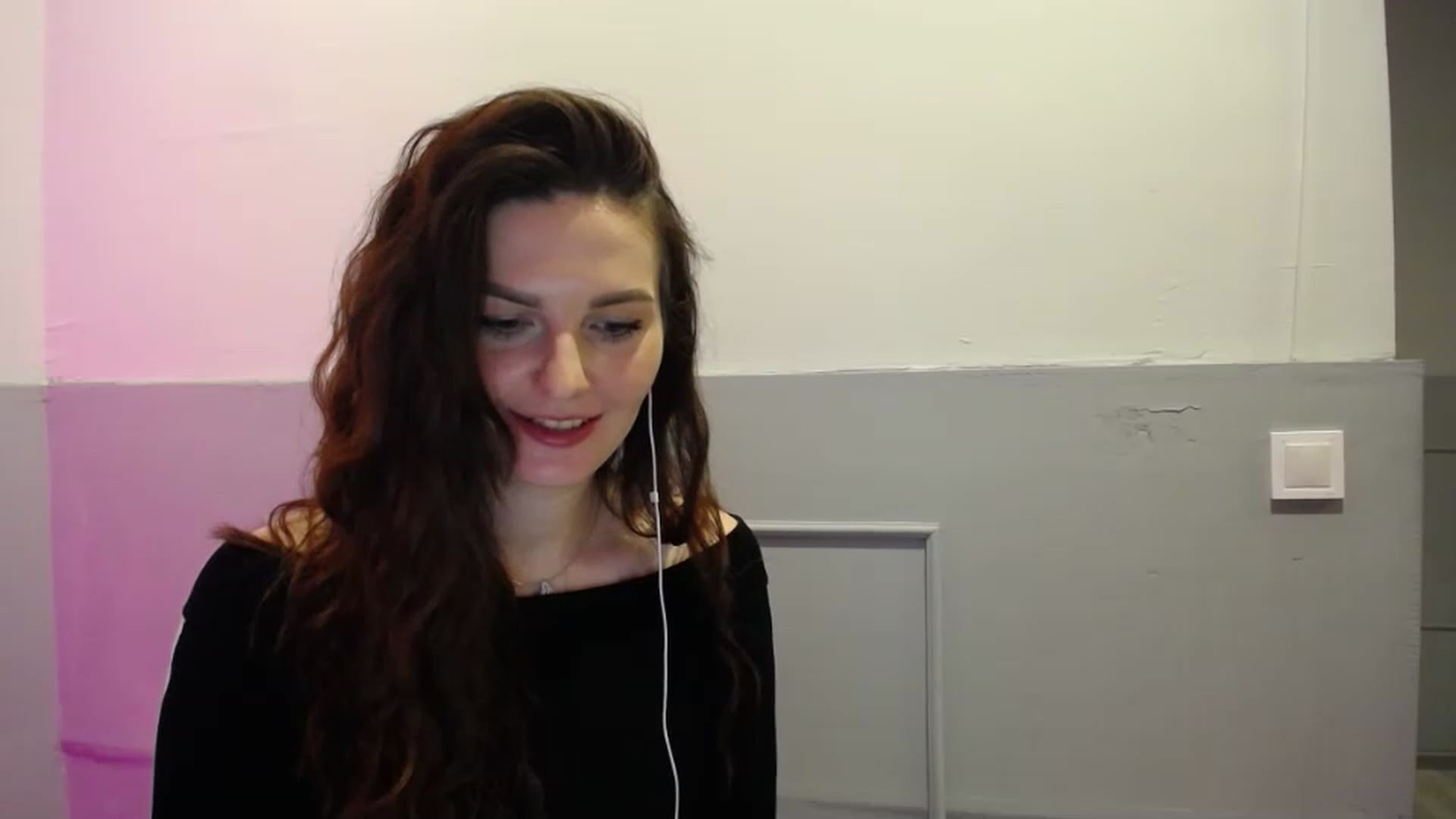 Gallery image thumbnail from Monikdark's myfreecams stream on, 03/18/2023, 13:37 image 2 of 20