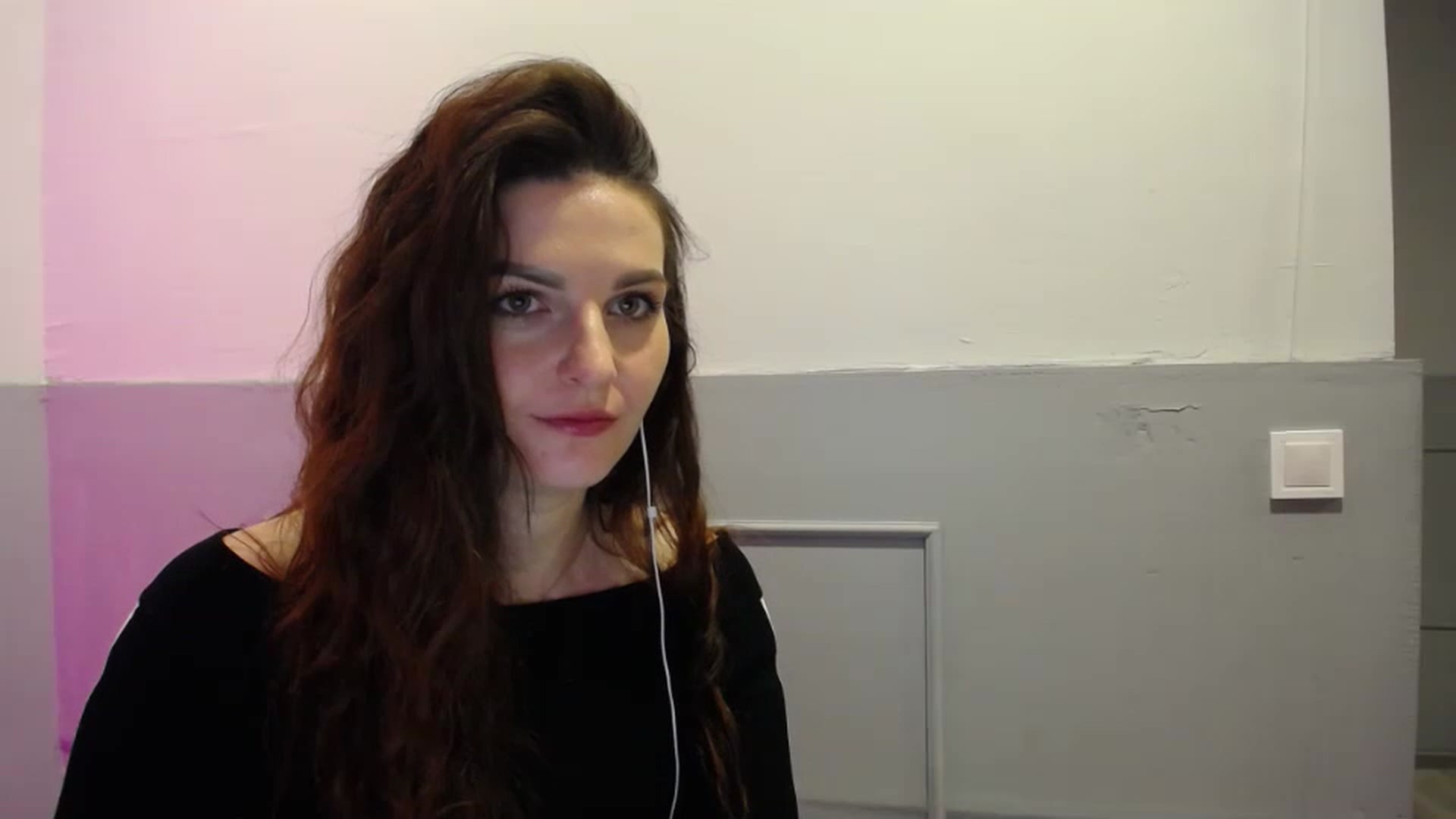 Gallery image thumbnail from Monikdark's myfreecams stream on, 03/18/2023, 13:37 image 10 of 20