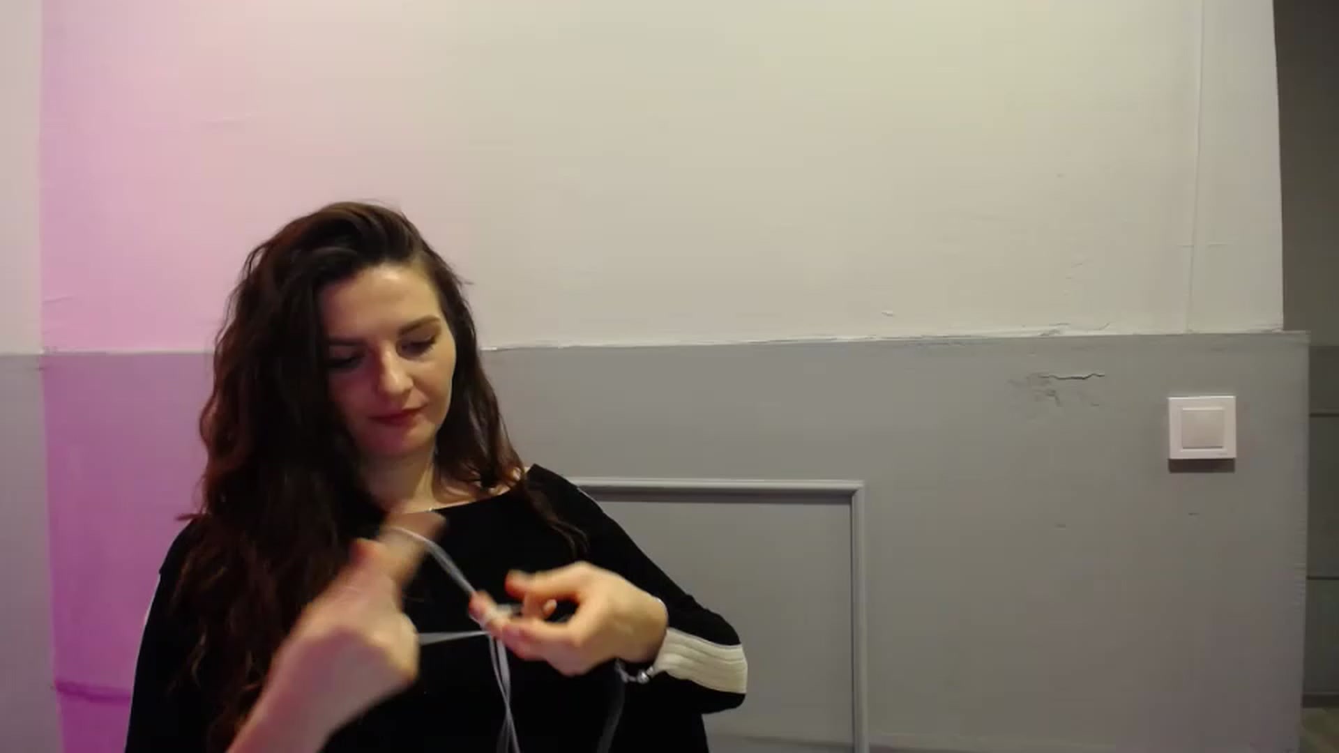 Gallery image thumbnail from Monikdark's myfreecams stream on, 03/18/2023, 13:37 image 1 of 20