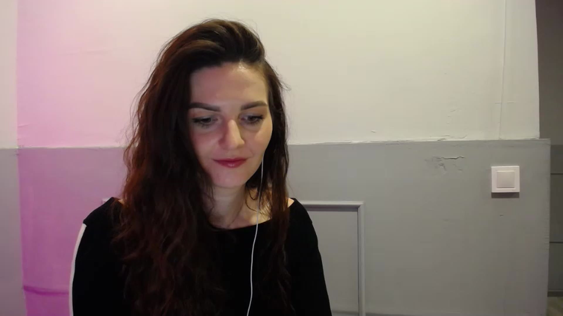 Gallery image thumbnail from Monikdark's myfreecams stream on, 03/18/2023, 13:37 image 11 of 20