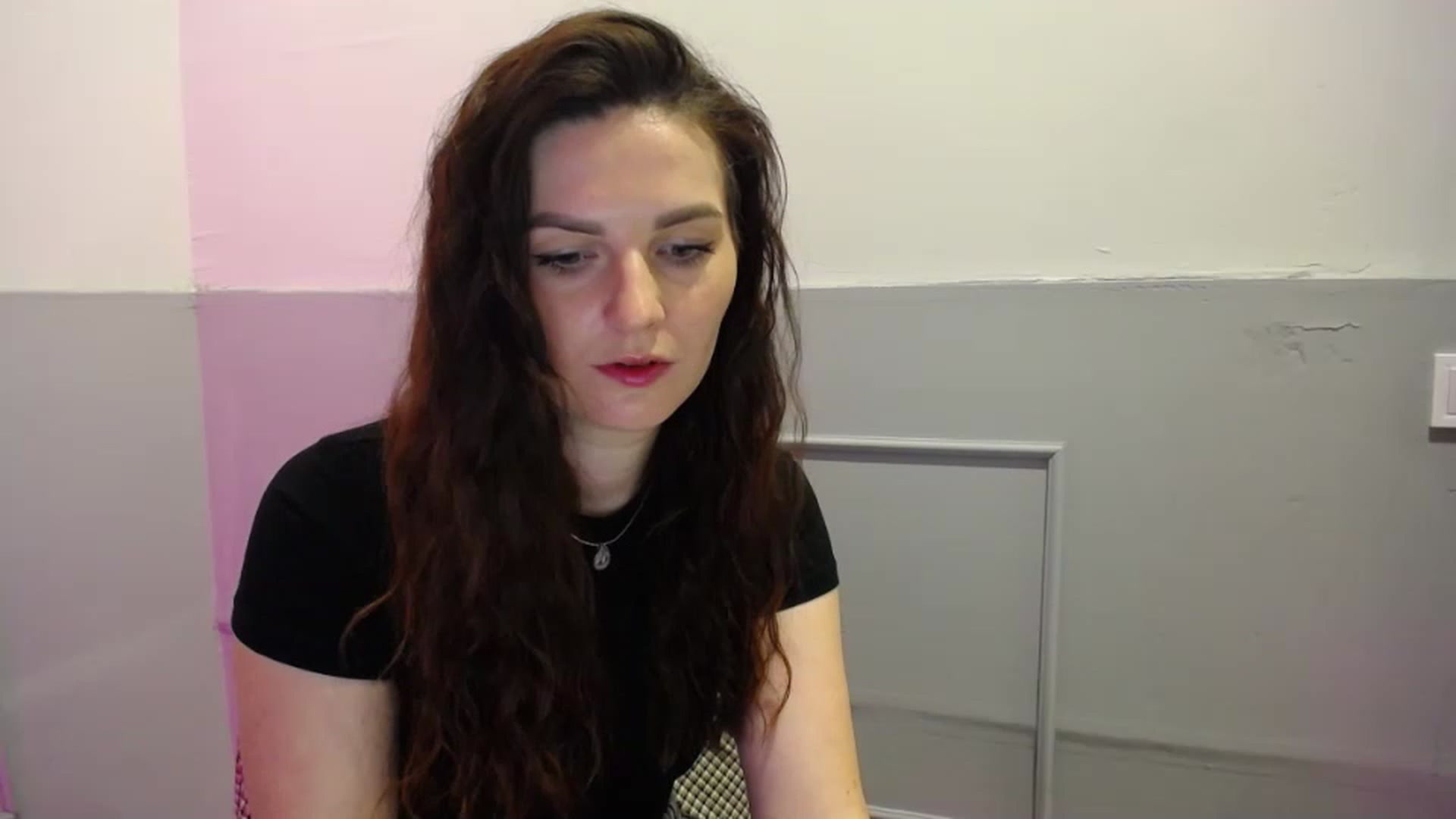 Gallery image thumbnail from Monikdark's myfreecams stream on, 03/19/2023, 14:13 image 18 of 20