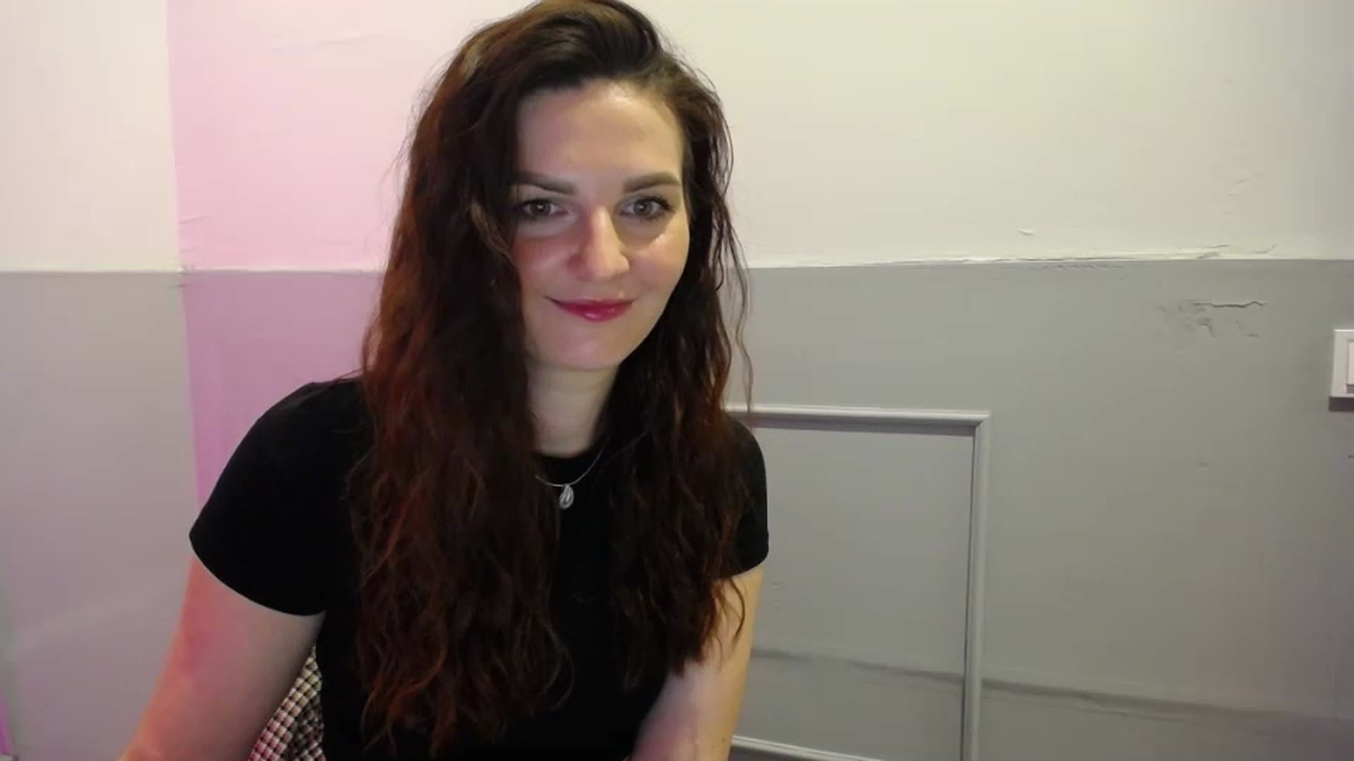 Gallery image thumbnail from Monikdark's myfreecams stream on, 03/19/2023, 14:13 image 12 of 20
