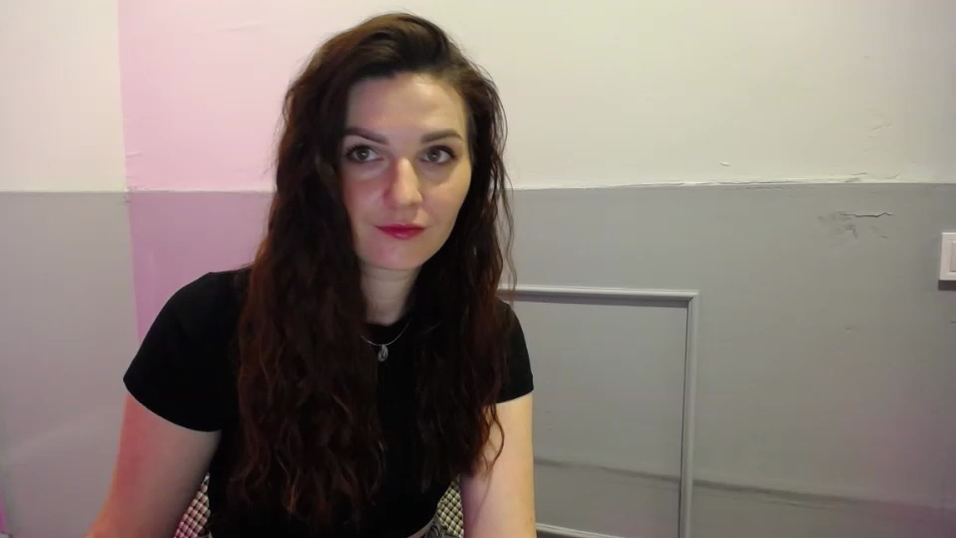 Gallery image thumbnail from Monikdark's myfreecams stream on, 03/19/2023, 14:13 image 19 of 20