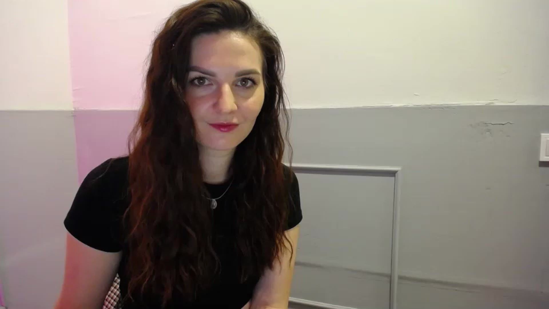Gallery image thumbnail from Monikdark's myfreecams stream on, 03/19/2023, 14:13 image 11 of 20