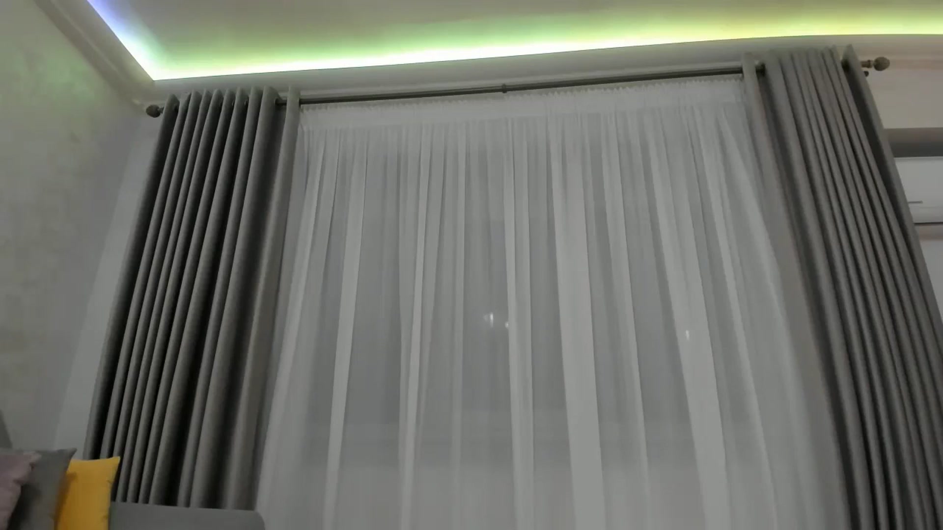Gallery image thumbnail from MoniqSexy's myfreecams stream on, 12/27/2023, 15:32 image 13 of 20