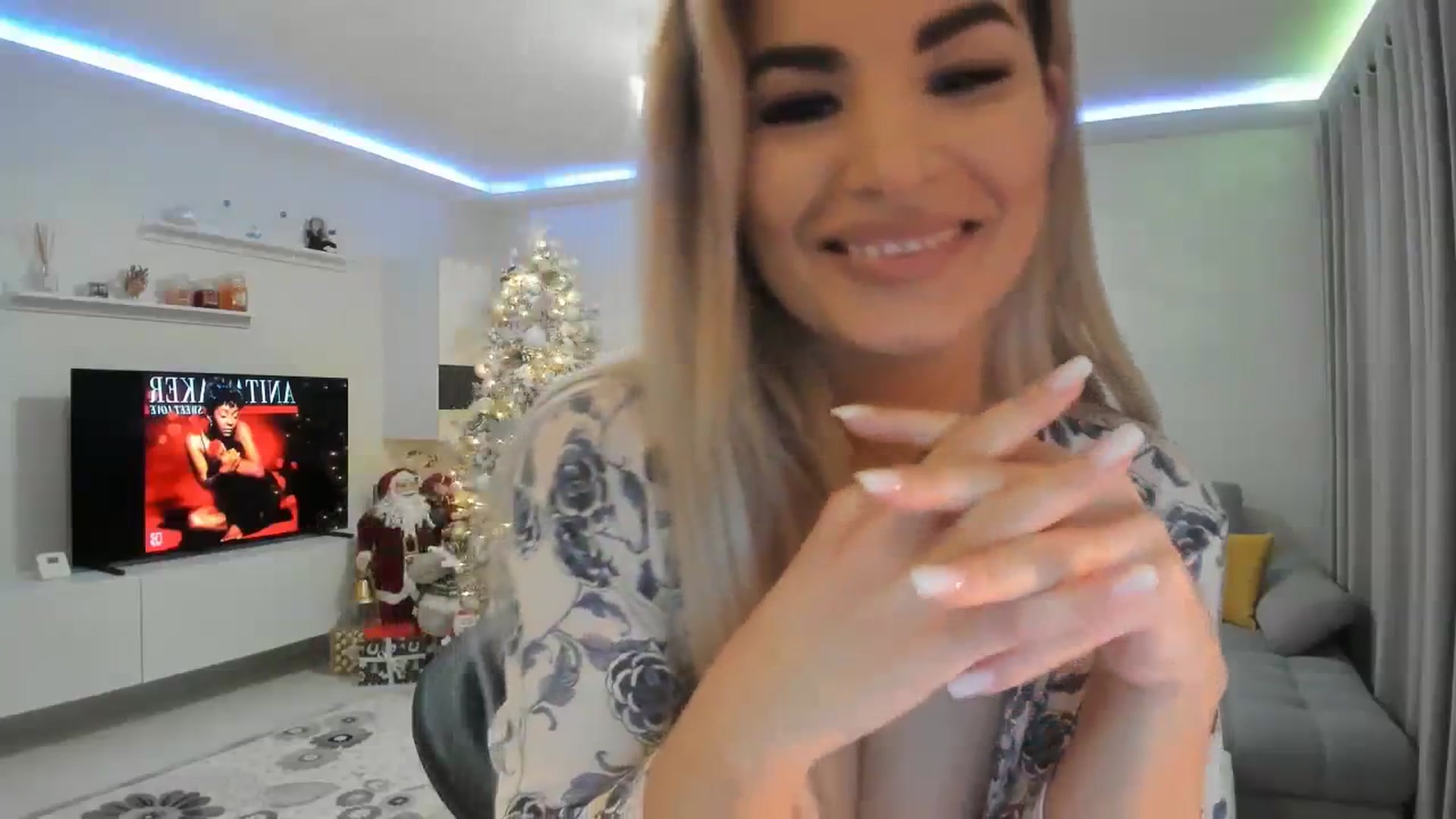 Gallery image thumbnail from MoniqSexy's myfreecams stream on, 12/27/2023, 15:32 image 19 of 20
