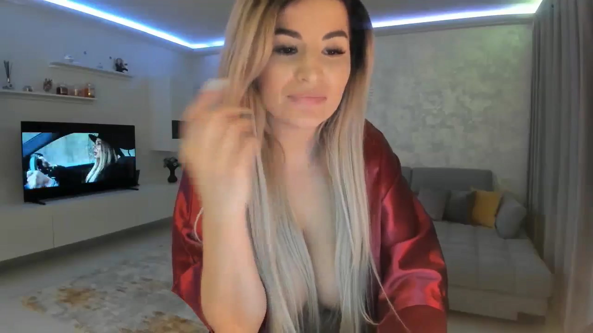 Gallery image thumbnail from MoniqSexy's myfreecams stream on, 04/04/2024, 18:31 image 18 of 20