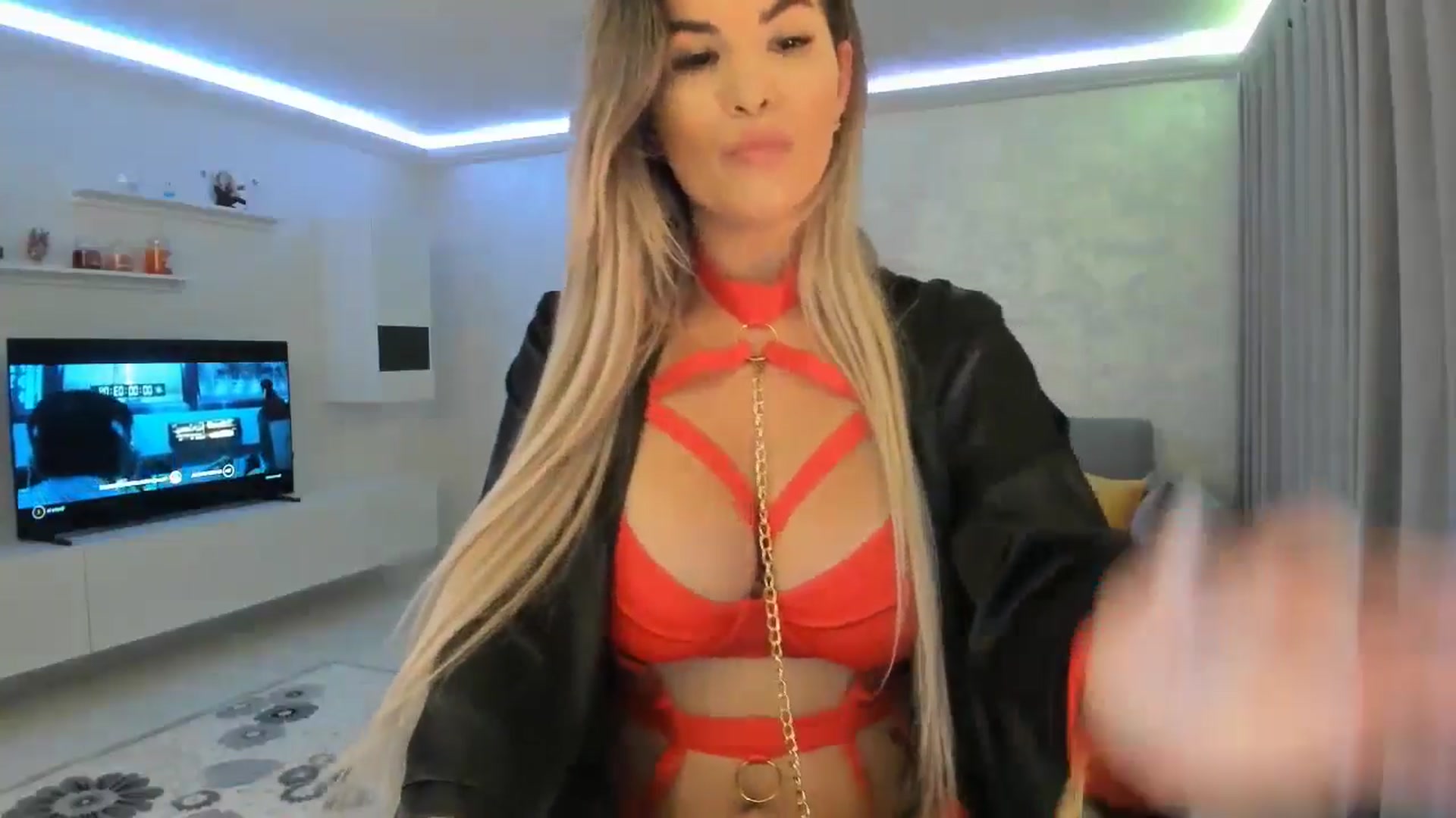 Gallery image thumbnail from MoniqSexy's myfreecams stream on, 11/06/2024, 20:25 image 9 of 20