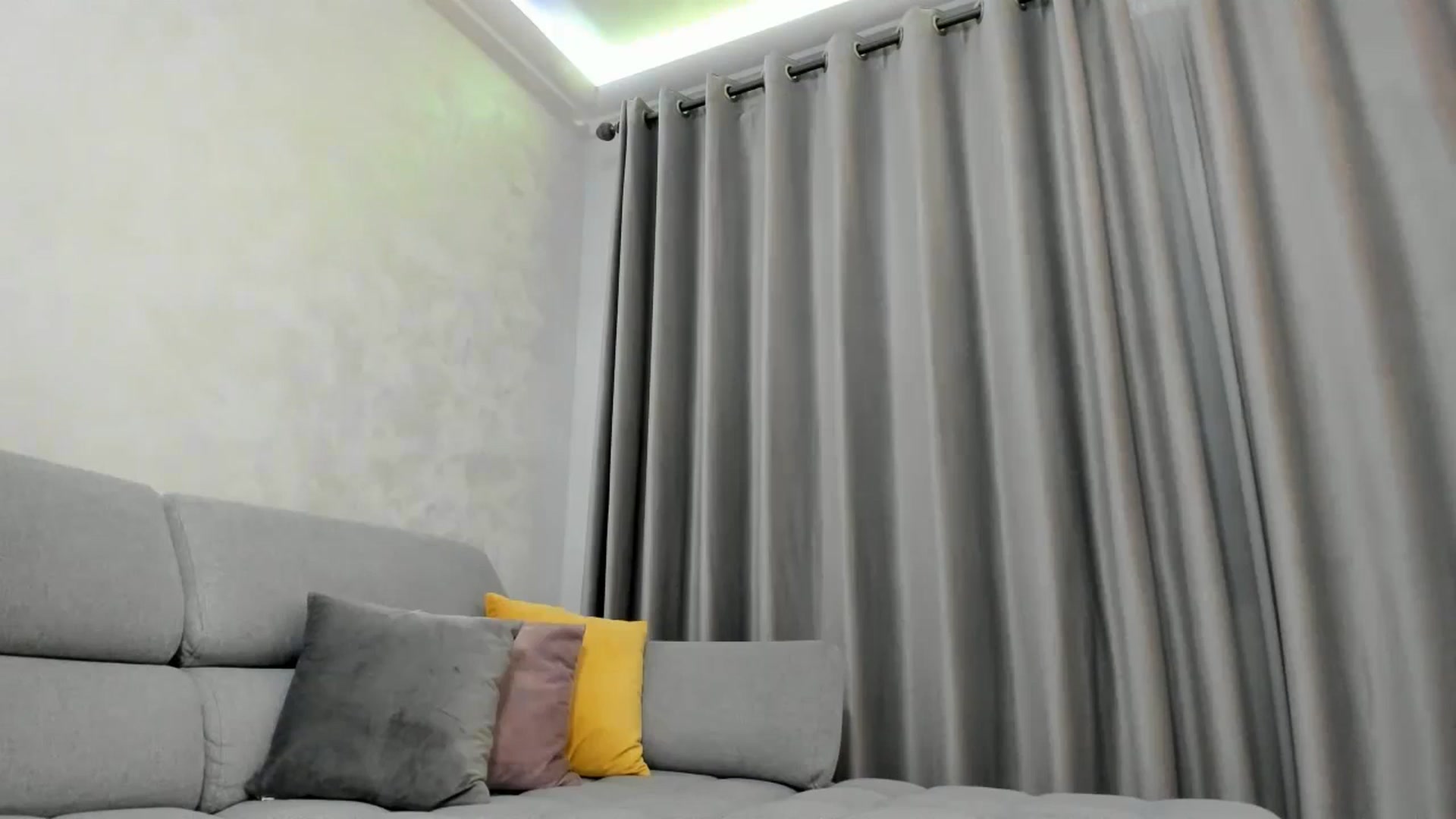 Gallery image thumbnail from MoniqSexy's myfreecams stream on, 11/27/2024, 20:34 image 20 of 20