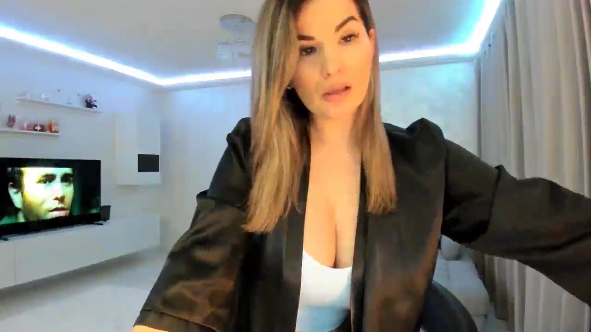 Gallery image thumbnail from MoniqSexy's myfreecams stream on, 01/25/2026, 21:47 image 19 of 20