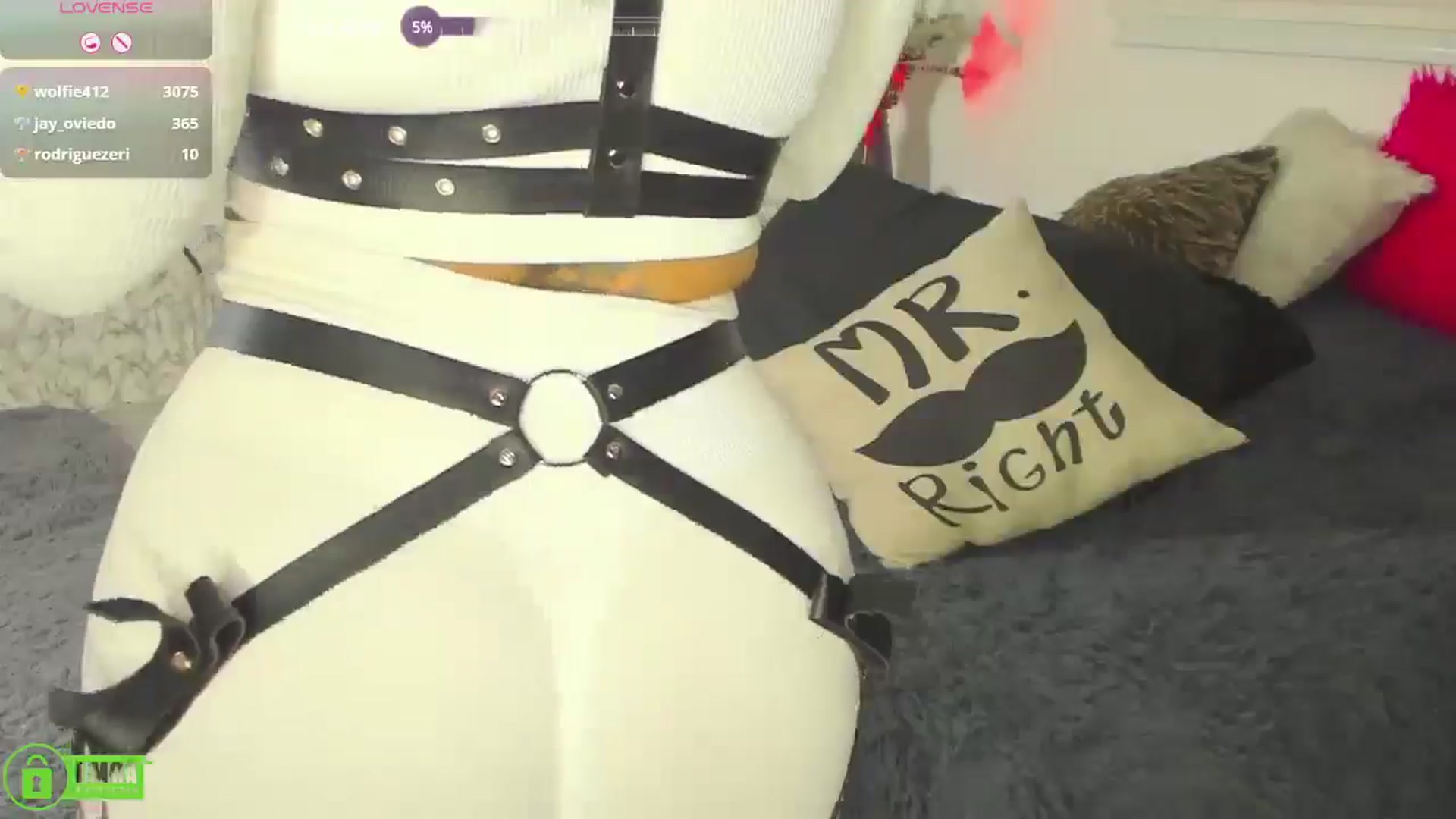 Gallery image thumbnail from Moniquexxx's myfreecams stream on, 05/18/2025, 22:03 image 2 of 20