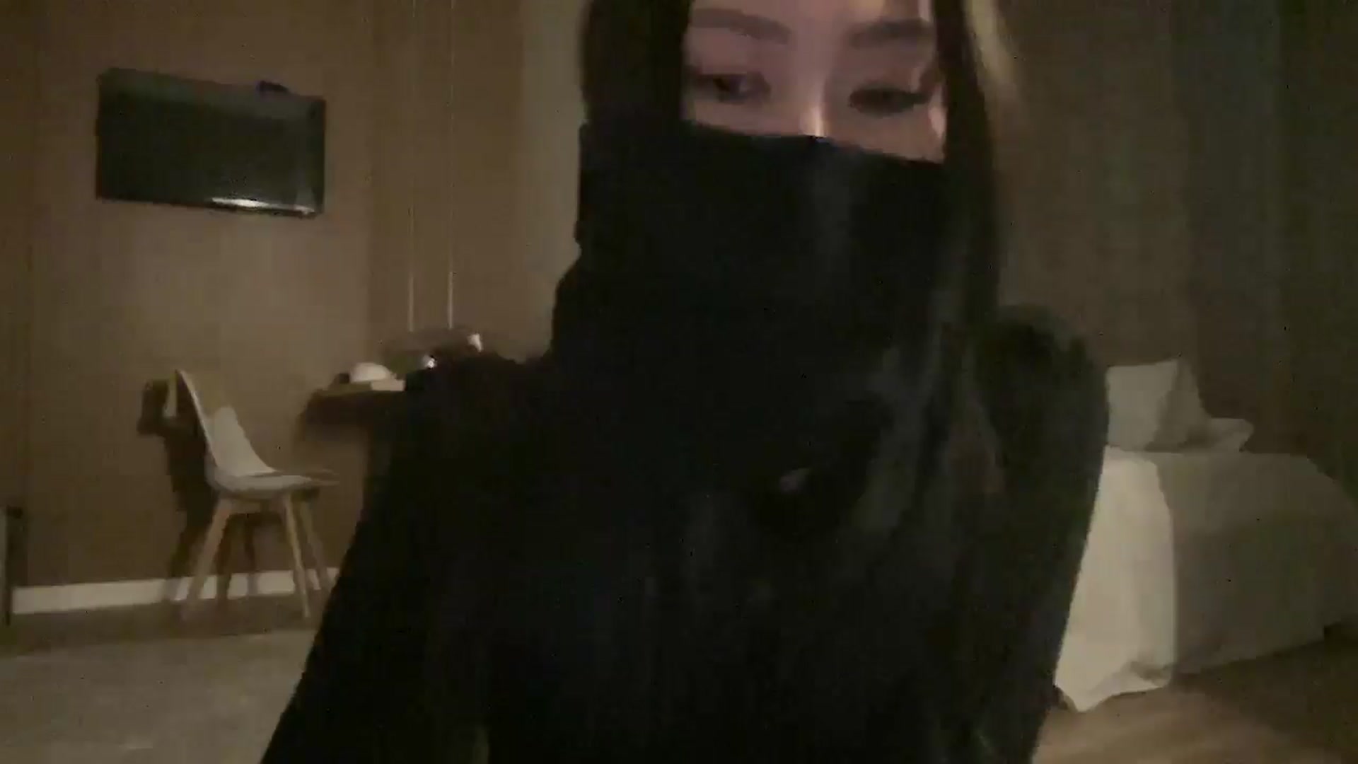 Gallery image thumbnail from Monolithgirl's myfreecams stream on, 10/04/2025, 13:55 image 18 of 20