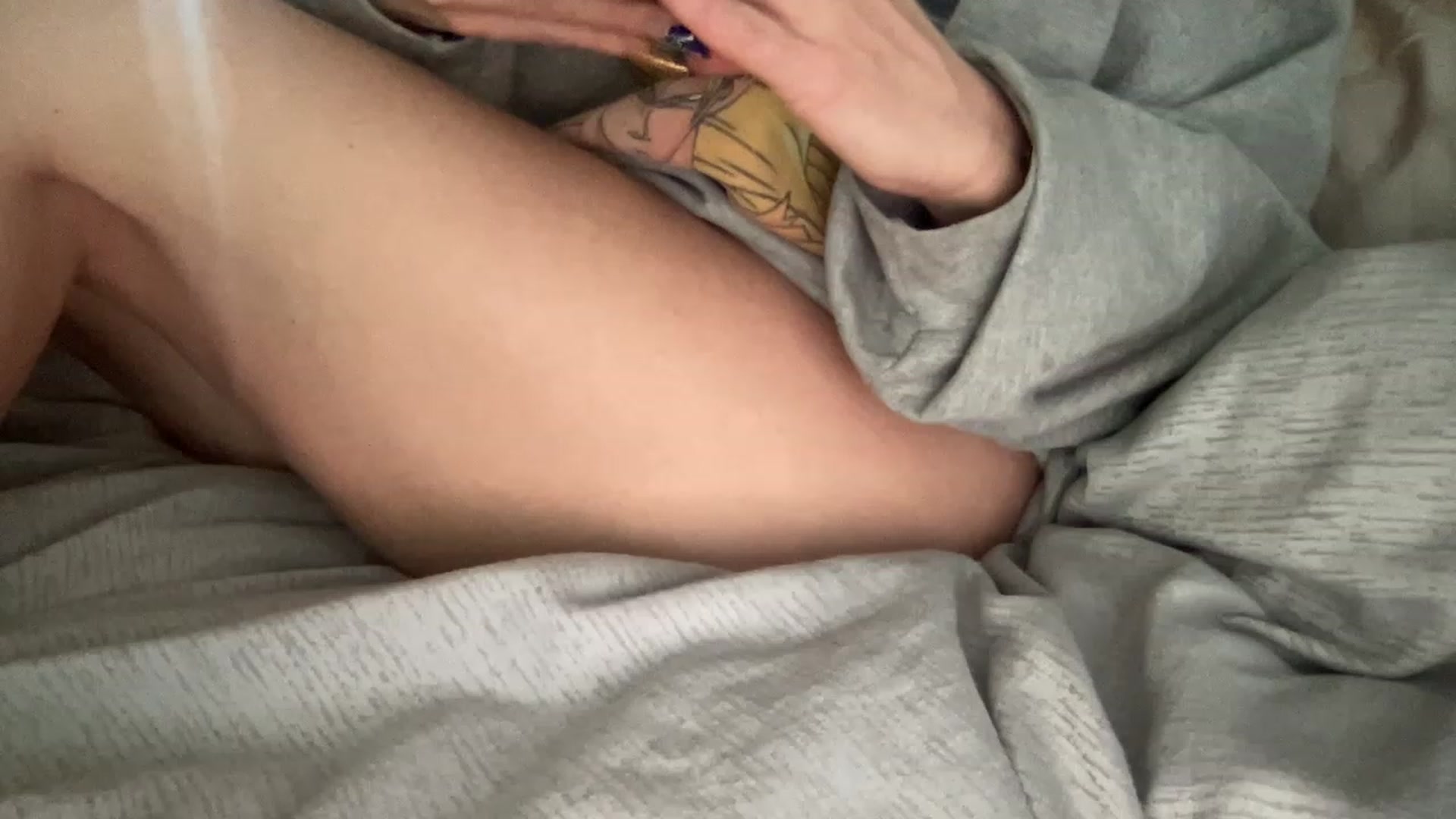 Gallery image thumbnail from MonroeLee's myfreecams stream on, 11/24/2022, 19:53 image 14 of 20