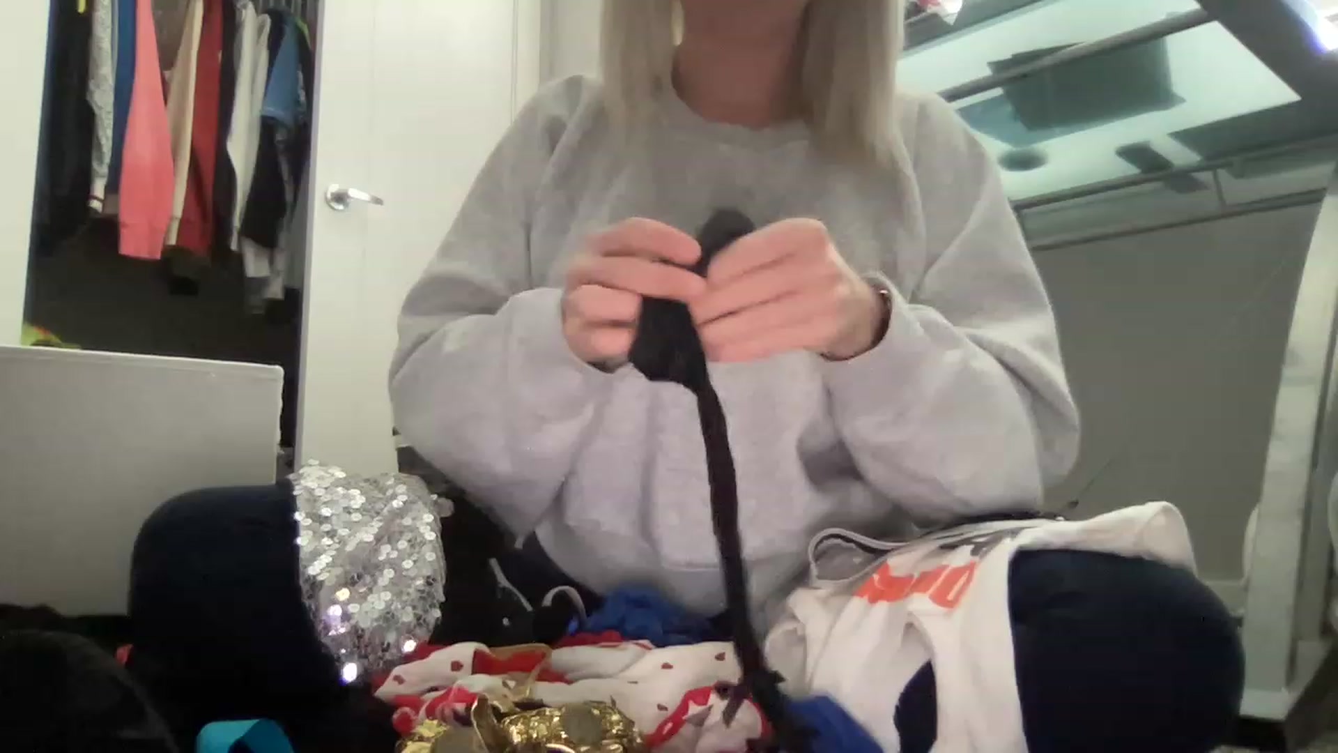 Gallery image thumbnail from MonroeLee's myfreecams stream on, 02/20/2023, 21:37 image 10 of 20