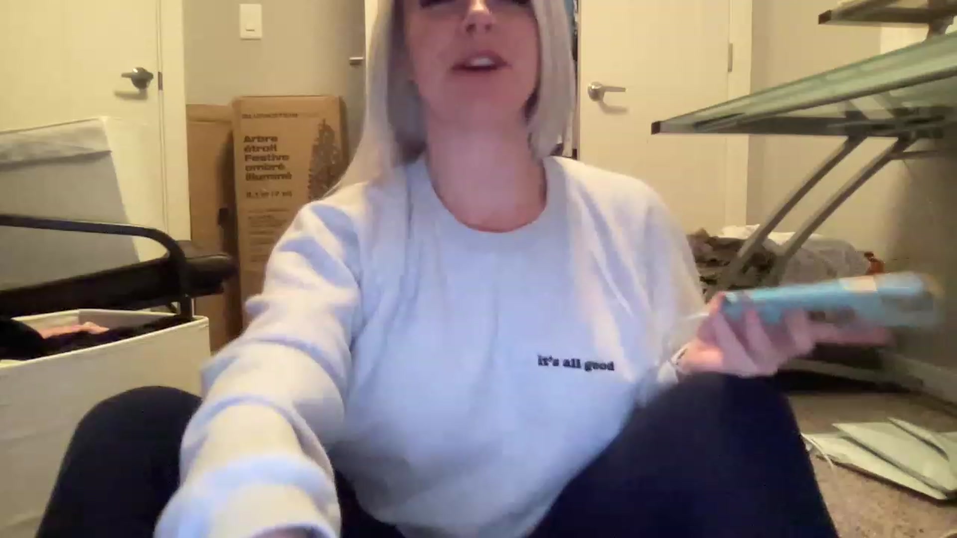 Gallery image thumbnail from MonroeLee's myfreecams stream on, 02/21/2023, 02:32 image 13 of 20