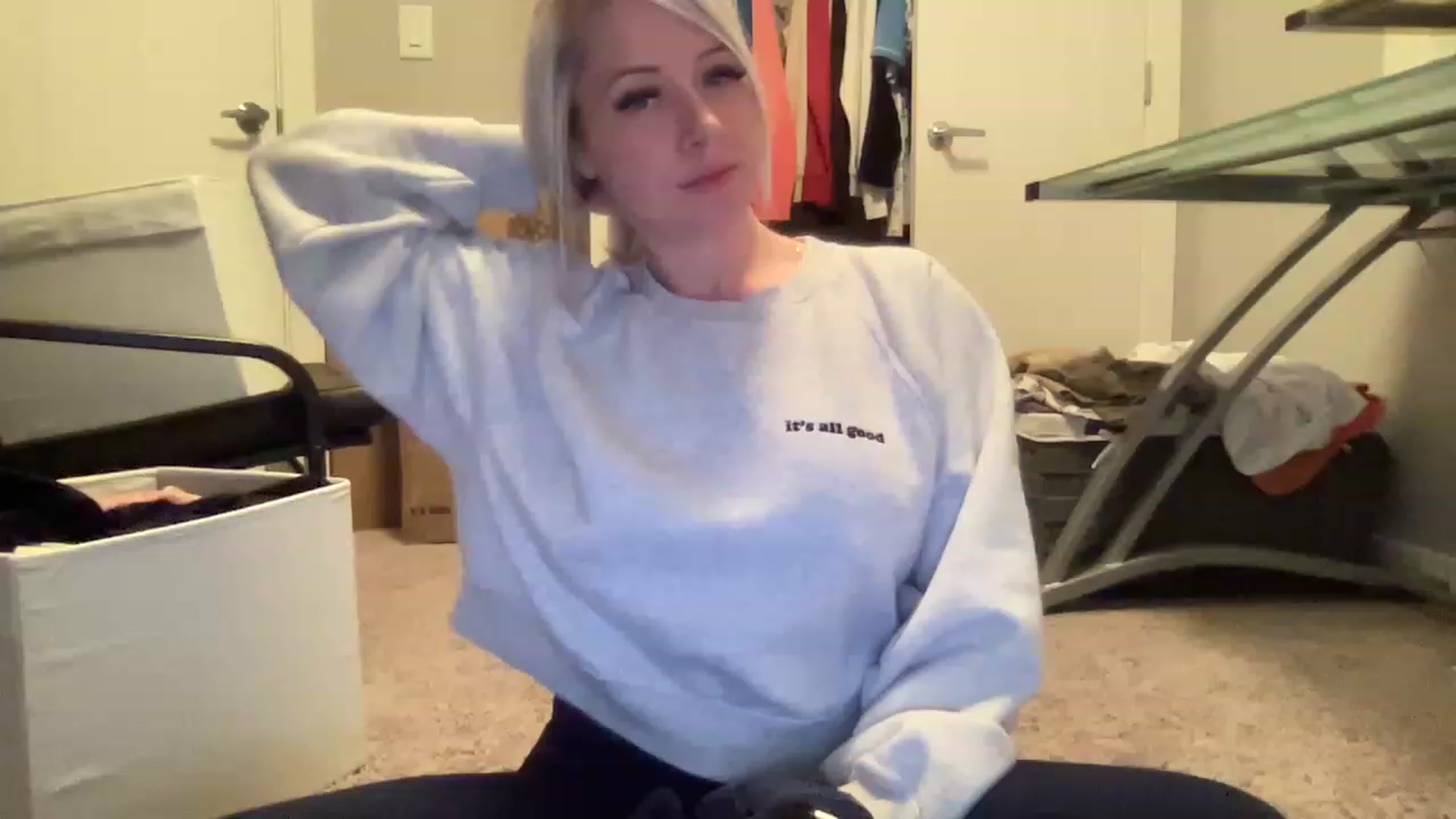 Gallery image thumbnail from MonroeLee's myfreecams stream on, 02/21/2023, 02:32 image 16 of 20