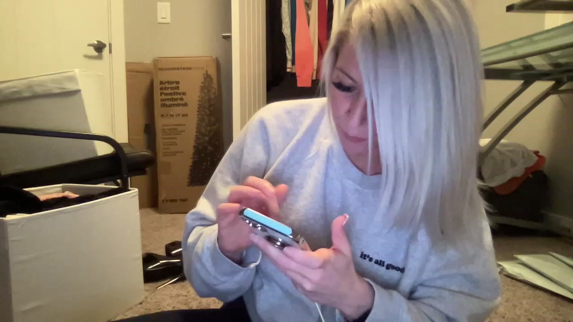 Gallery image thumbnail from MonroeLee's myfreecams stream on, 02/21/2023, 02:32 image 14 of 20