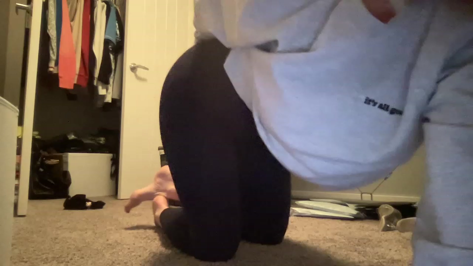 Gallery image thumbnail from MonroeLee's myfreecams stream on, 02/21/2023, 02:32 image 3 of 20