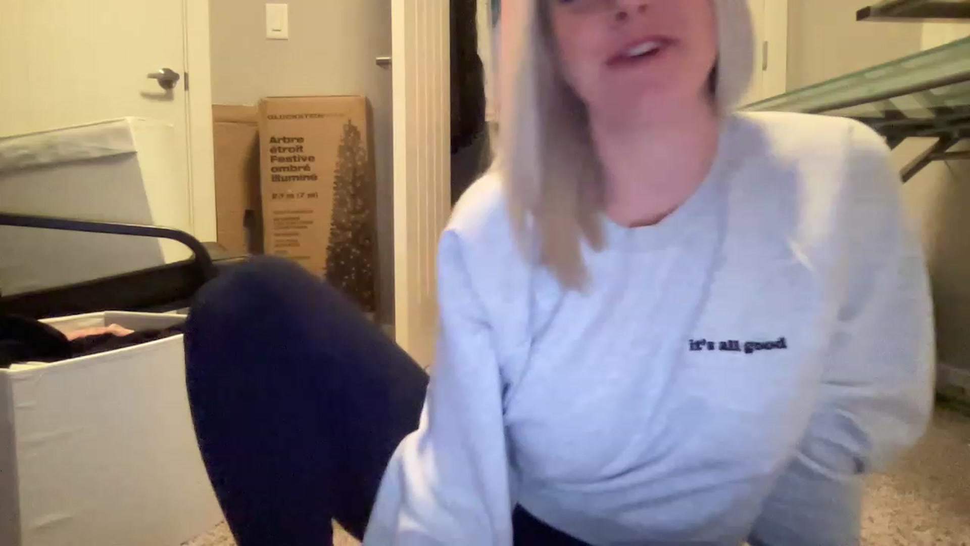 Gallery image thumbnail from MonroeLee's myfreecams stream on, 02/21/2023, 02:32 image 17 of 20