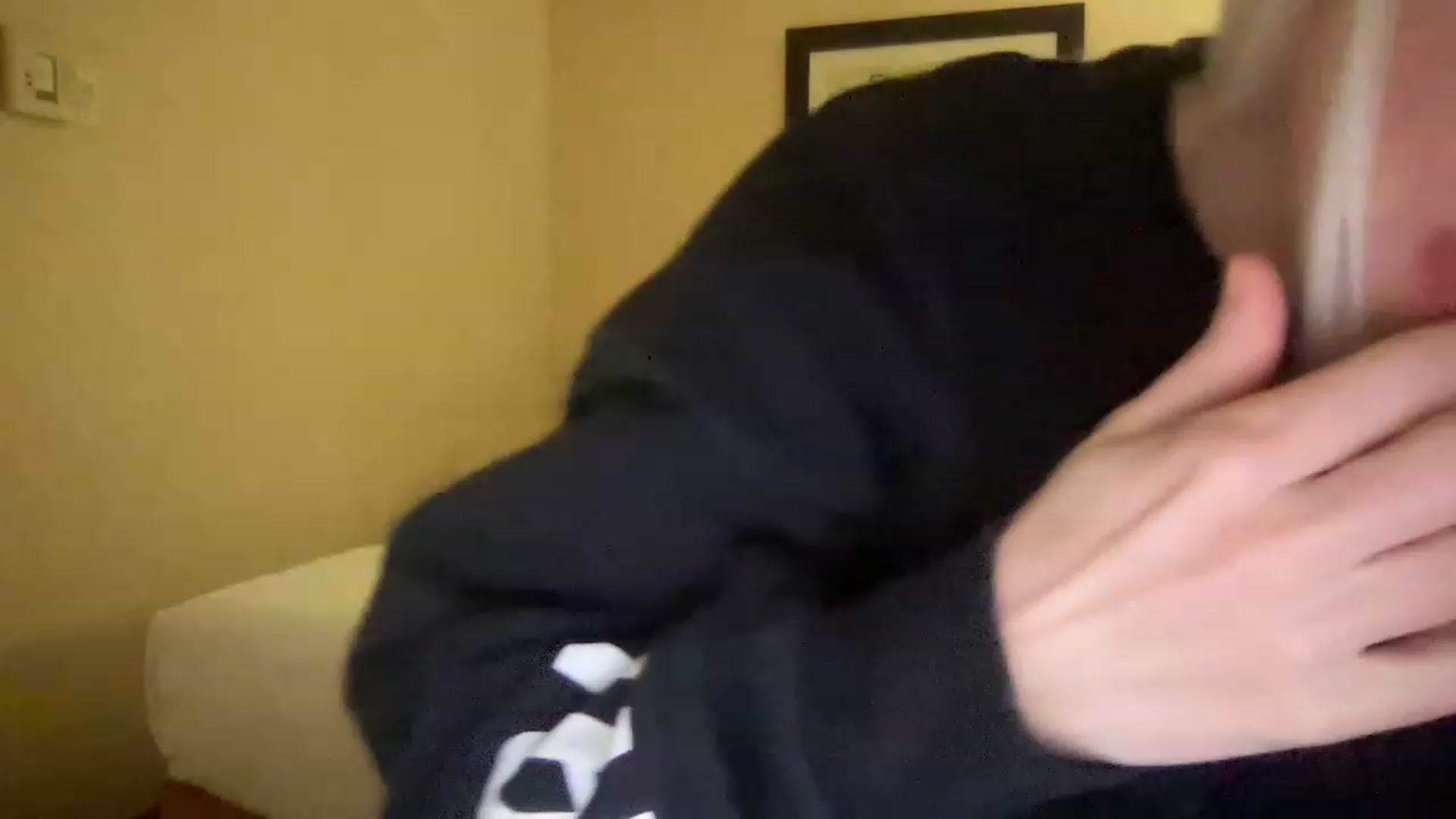 Gallery image thumbnail from MonroeLee's myfreecams stream on, 03/03/2023, 22:22 image 13 of 20