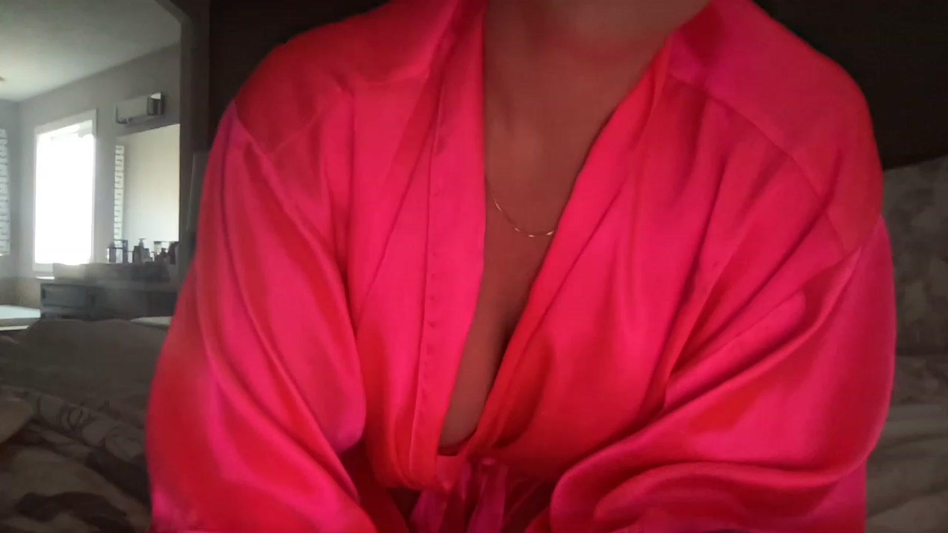 Gallery image thumbnail from MonroeLee's myfreecams stream on, 05/15/2023, 01:20 image 13 of 20