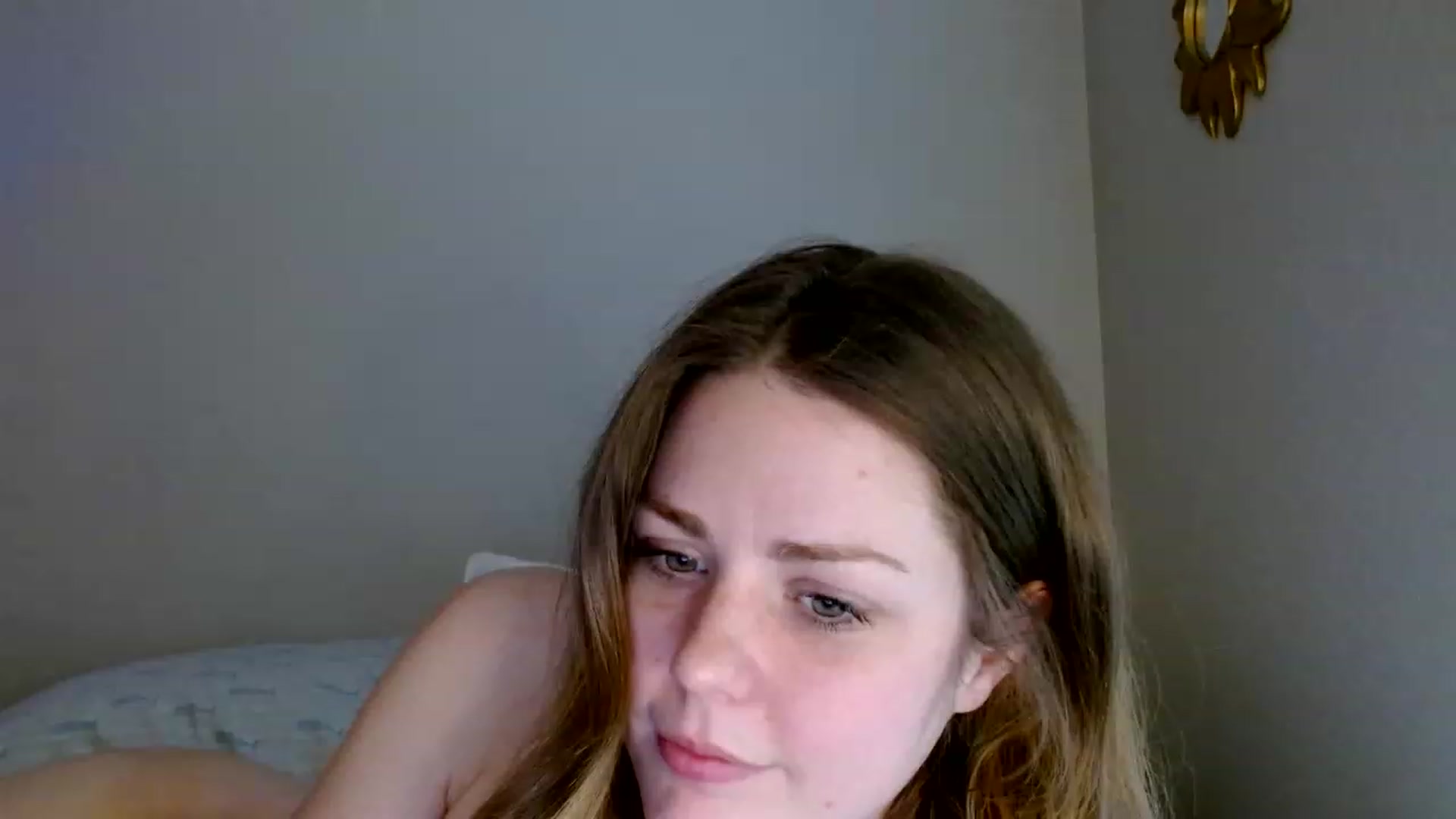 Gallery image thumbnail from Montyfoxx69's myfreecams stream on, 12/13/2022, 24:13 image 3 of 20