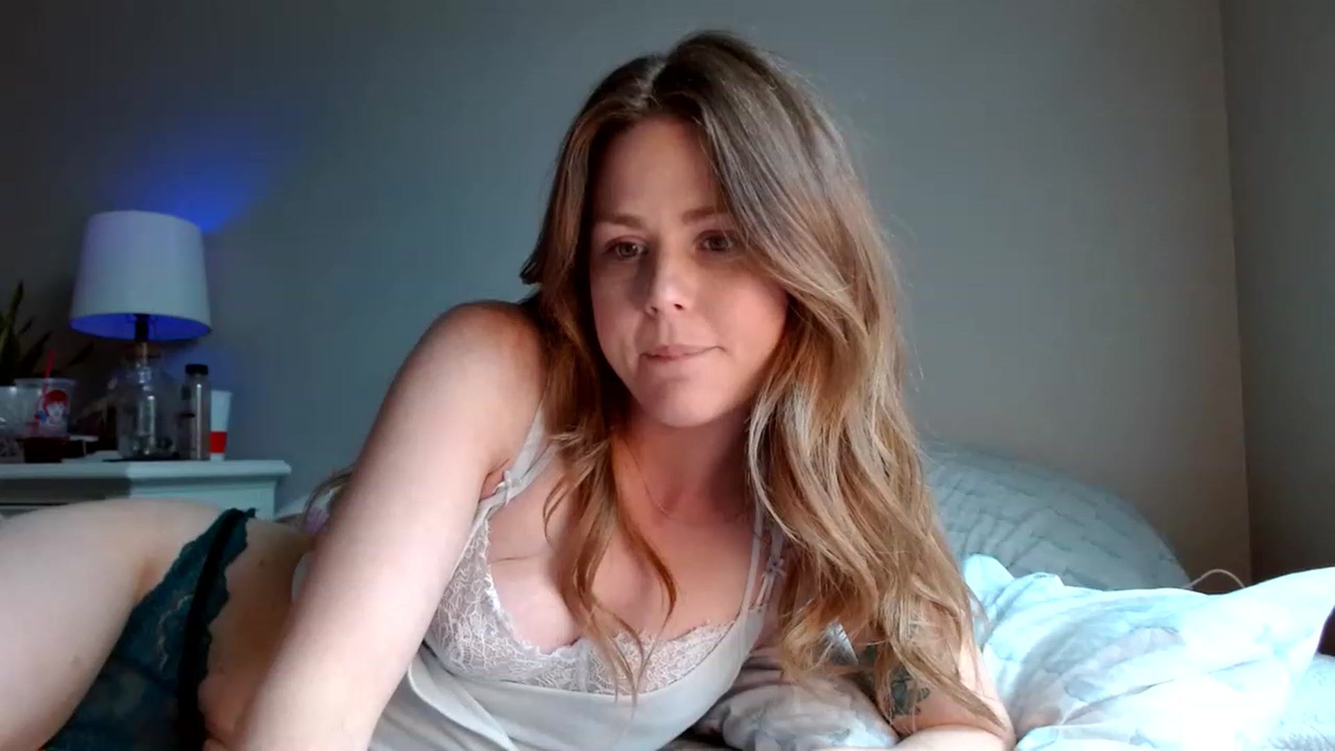 Gallery image thumbnail from Montyfoxx69's myfreecams stream on, 12/30/2022, 21:33 image 16 of 20