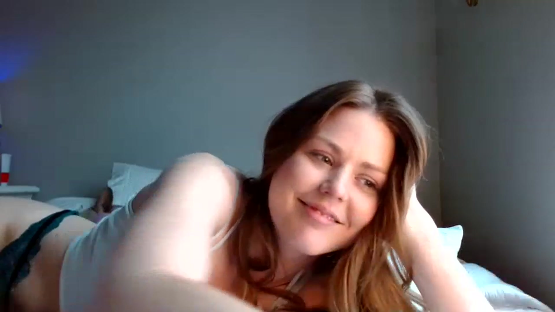 Gallery image thumbnail from Montyfoxx69's myfreecams stream on, 12/30/2022, 21:33 image 12 of 20