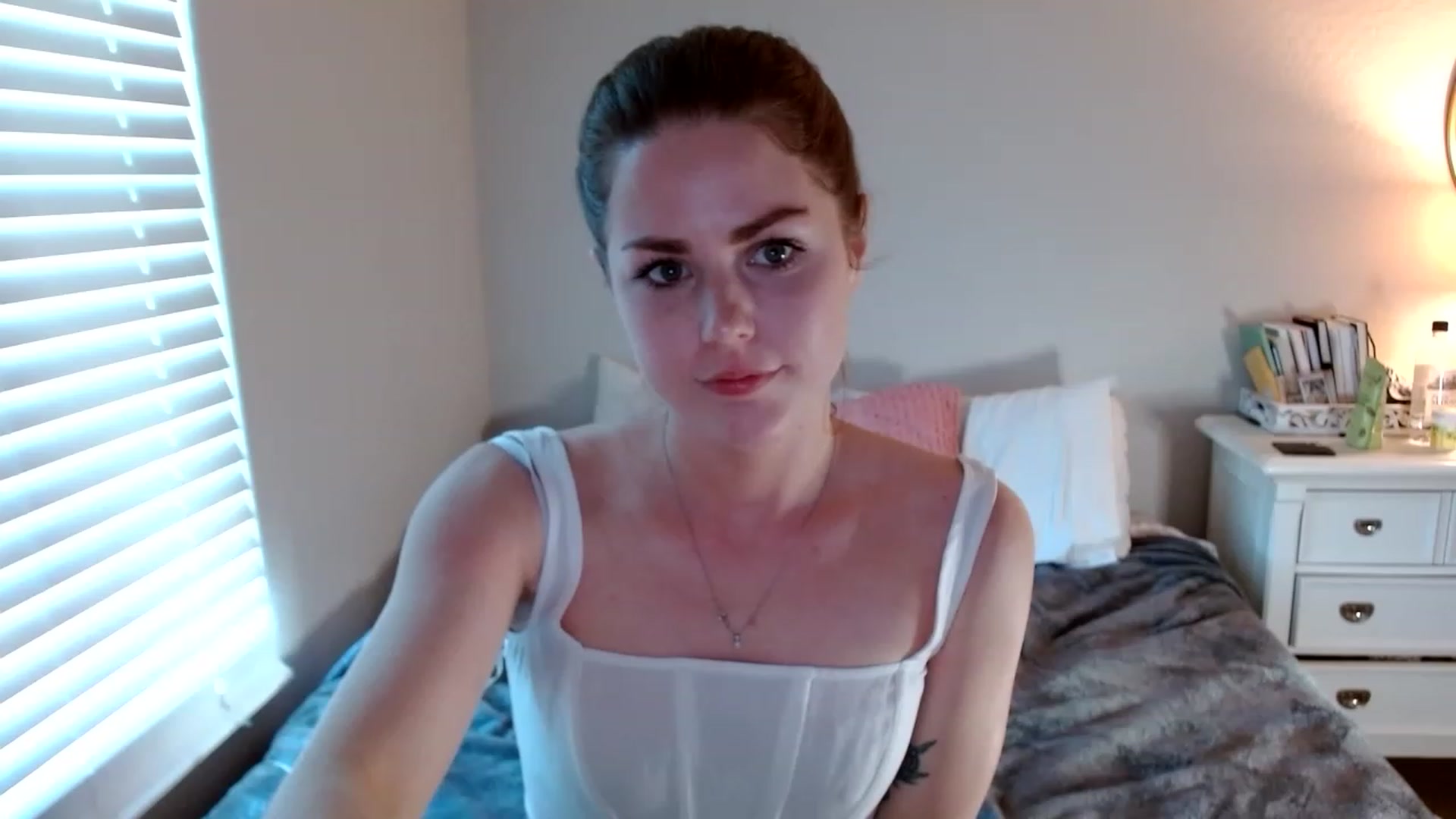Gallery image thumbnail from Montyfoxx69's myfreecams stream on, 03/30/2023, 24:40 image 15 of 20