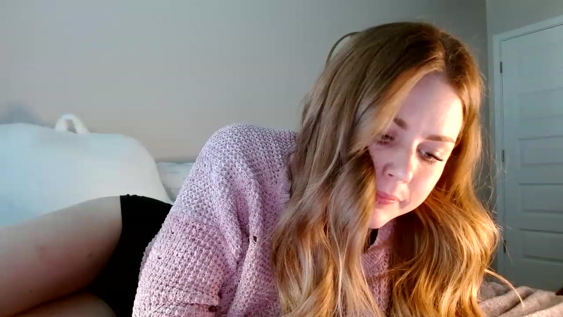 Gallery image thumbnail from Montyfoxx69's myfreecams stream on, 05/09/2023, 01:03 image 3 of 20