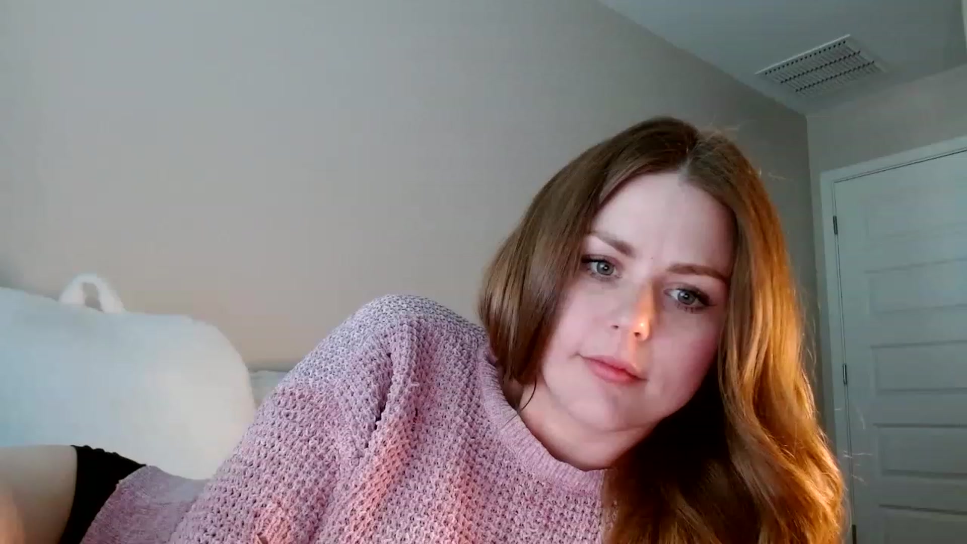 Gallery image thumbnail from Montyfoxx69's myfreecams stream on, 05/09/2023, 01:03 image 17 of 20