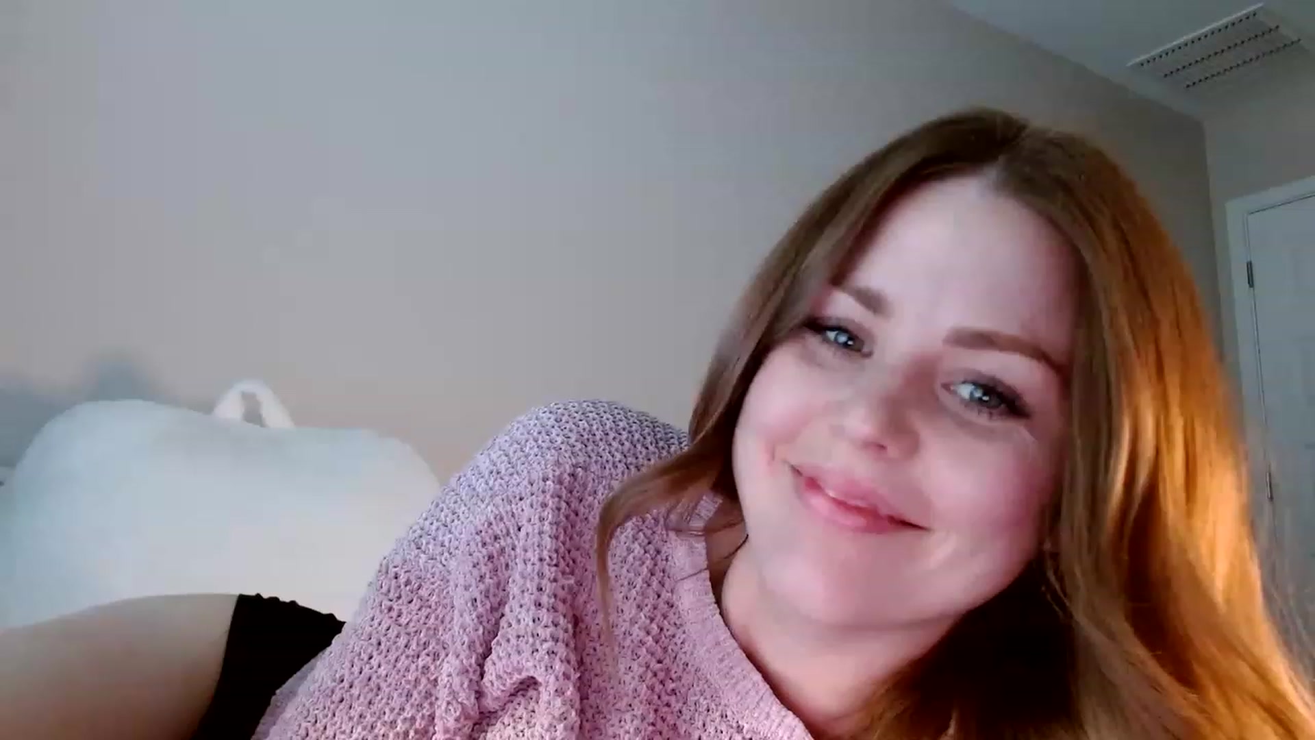 Gallery image thumbnail from Montyfoxx69's myfreecams stream on, 05/09/2023, 01:03 image 19 of 20