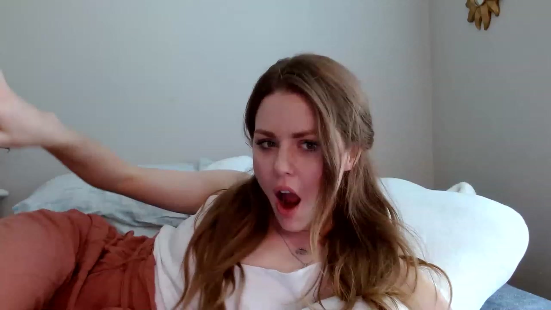 Gallery image thumbnail from Montyfoxx69's myfreecams stream on, 05/16/2023, 23:41 image 2 of 20