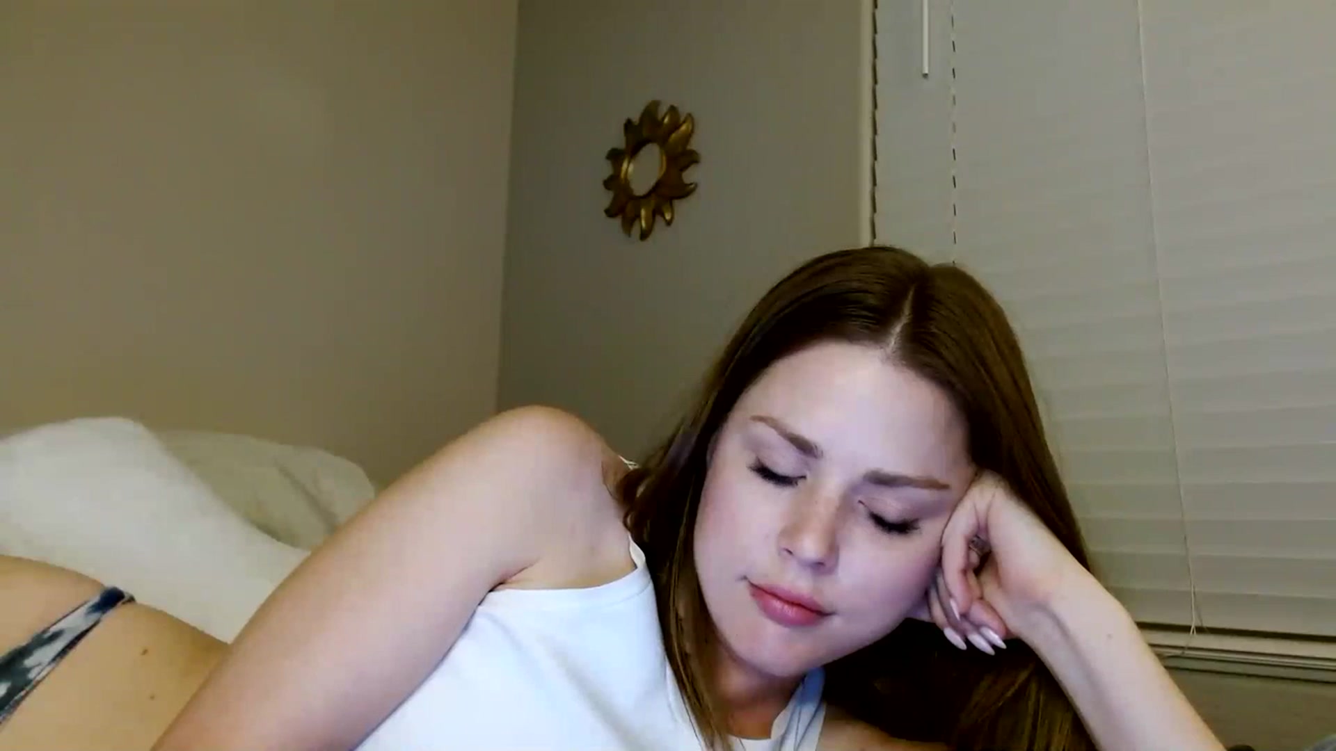 Gallery image thumbnail from Montyfoxx69's myfreecams stream on, 06/11/2023, 03:40 image 17 of 20